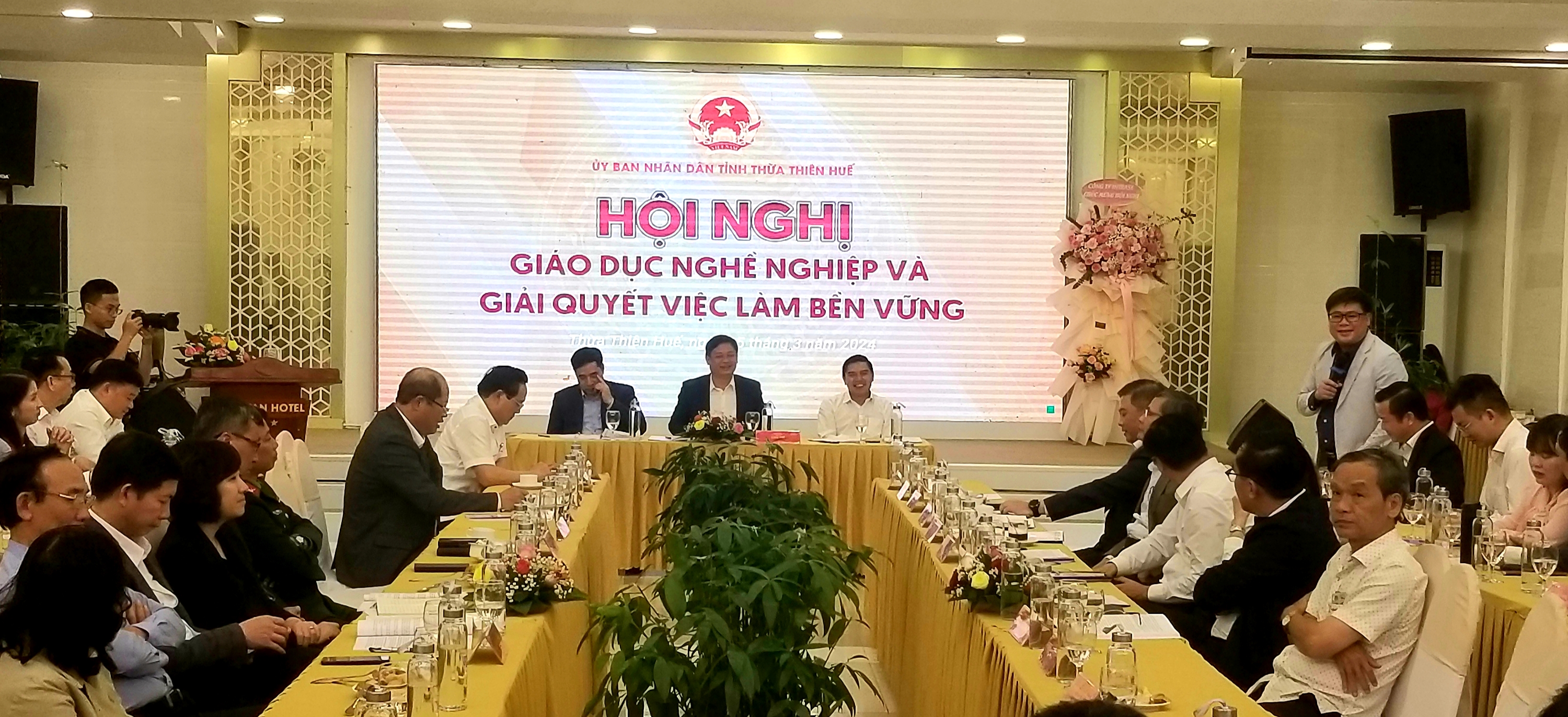 Giáo dục nghề nghiệp gắn với giải quyết việc làm bền vững