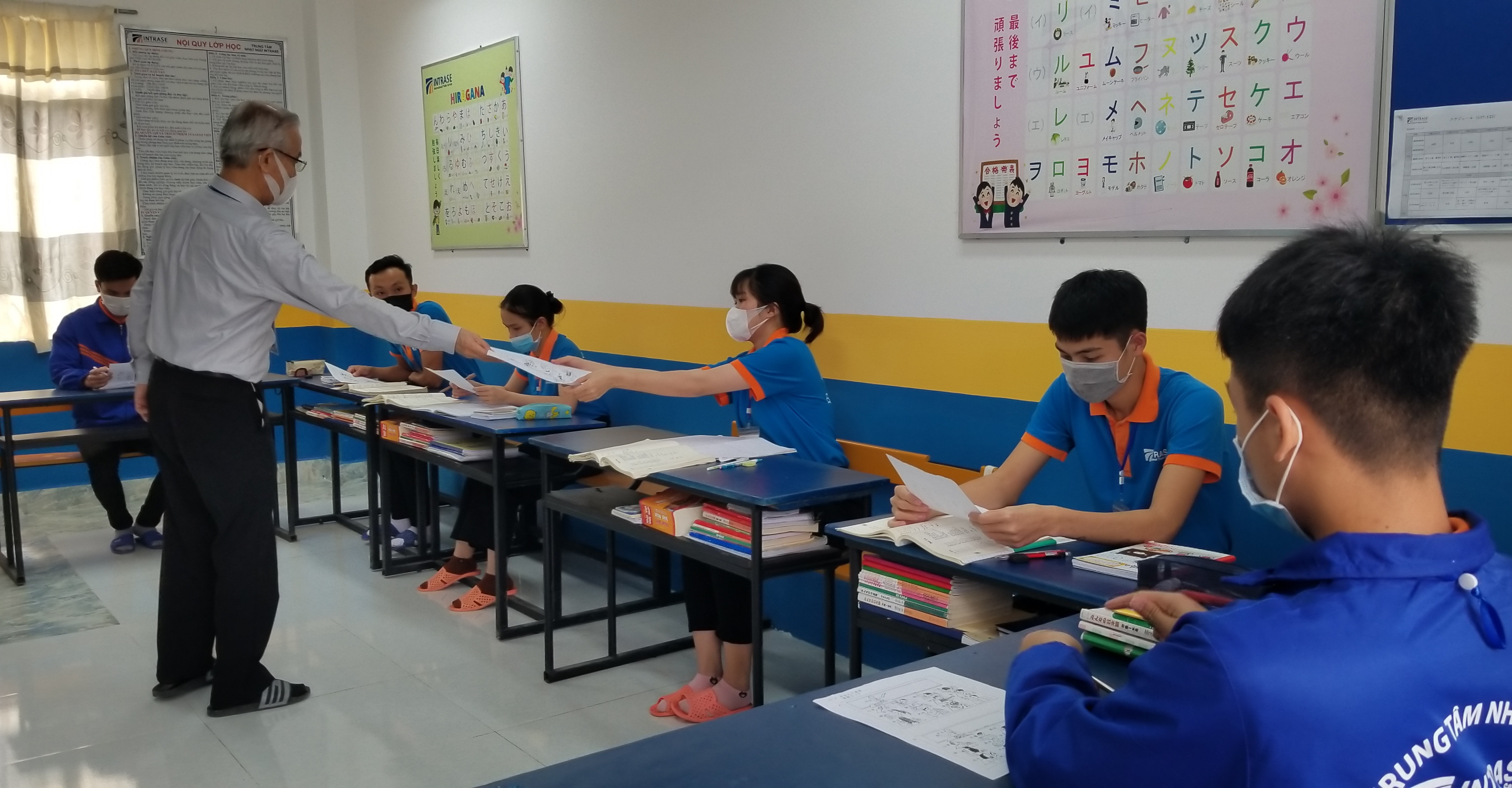 Định hướng việc làm và đưa lao động đi làm việc ở nước ngoài