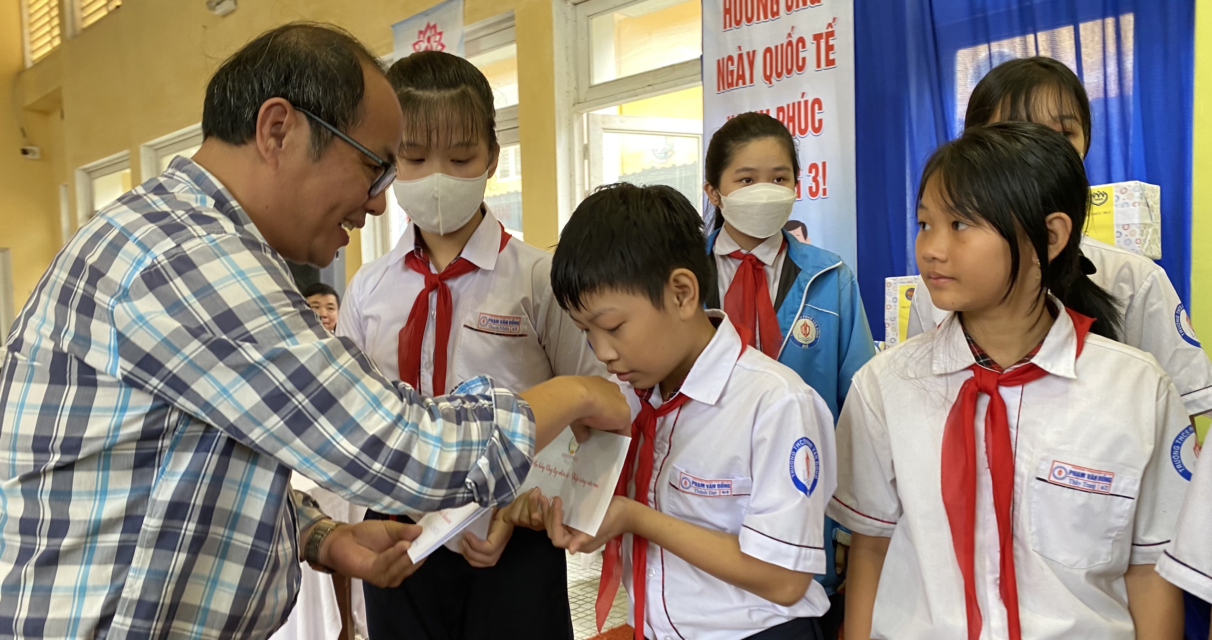 “Hạnh phúc cho em”