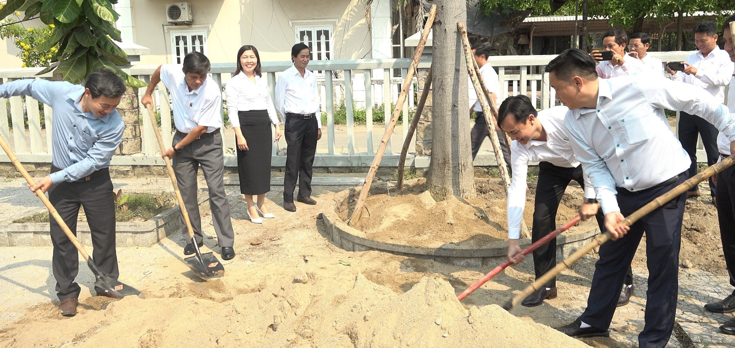 Hải Vân Quan - Kết nối thân tình