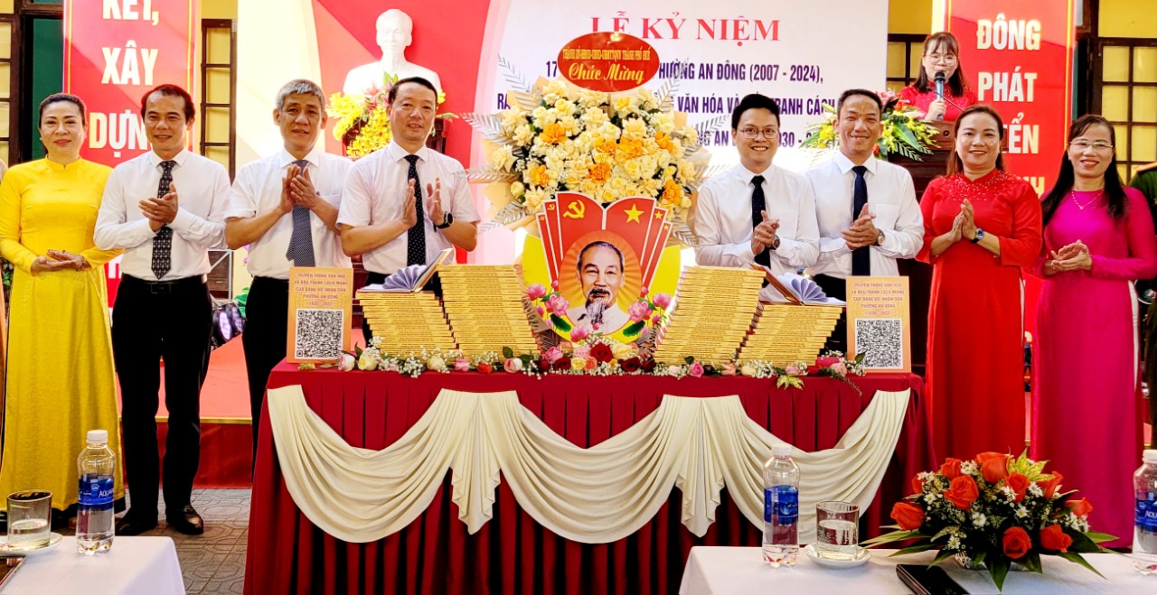 Ra mắt tập sách “Truyền thống văn hoá và đấu tranh cách mạng của Đảng bộ, Nhân dân phường An Đông 1930 - 2022 ”