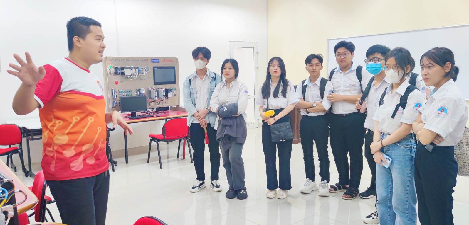 Doanh nghiệp với vai trò phát triển nguồn nhân lực chất lượng cao