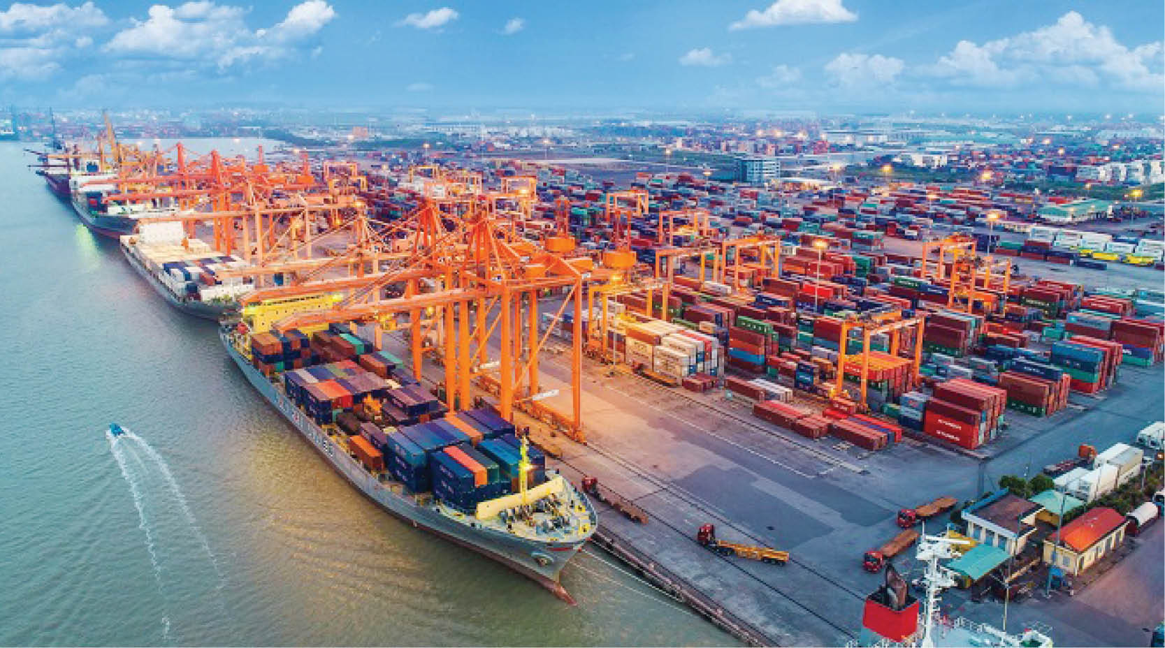 Sau nhiều quý sụt giảm, thương mại toàn cầu chứng kiến những dấu hiệu đáng khích lệ