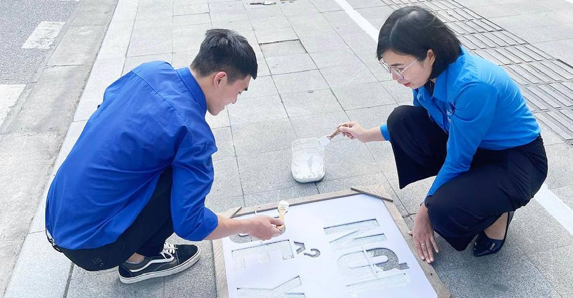 Góp phần xây dựng cổng trường an toàn