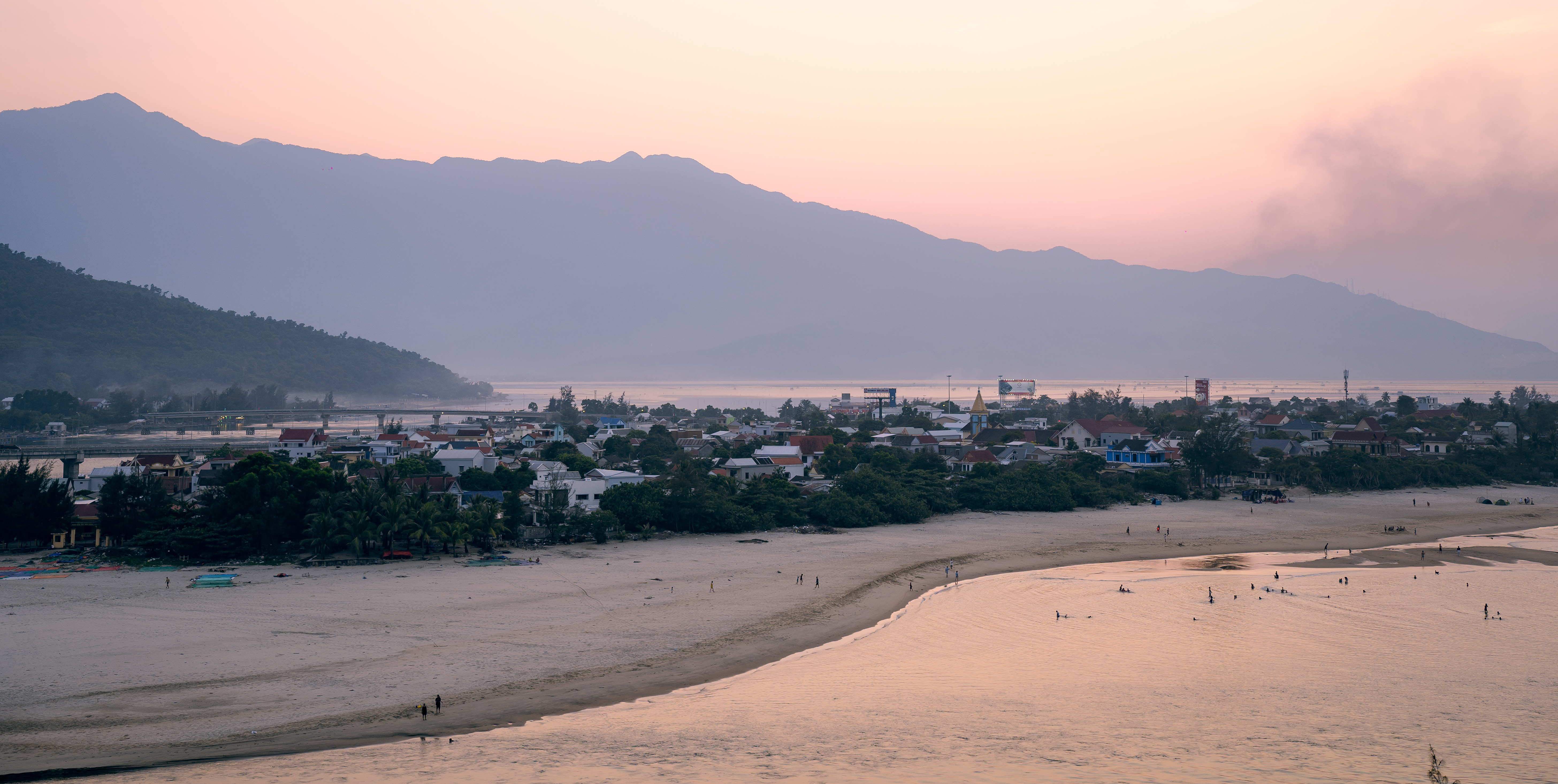 Lan tỏa giá trị Lăng Cô - vịnh đẹp thế giới