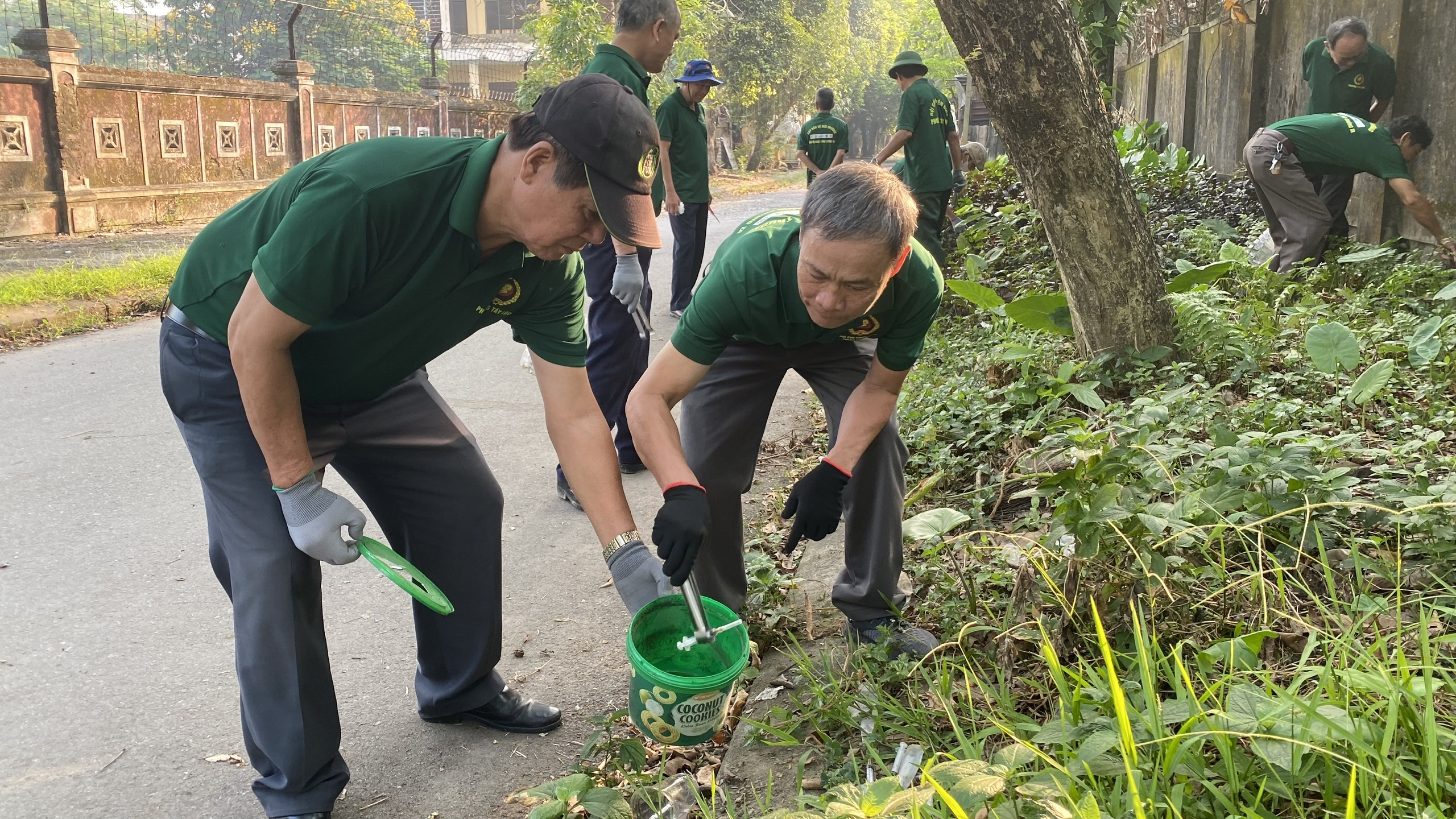 Cựu chiến binh với các mô hình tự quản