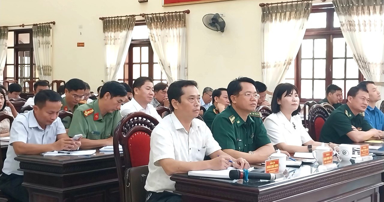 Nắm chắc tình hình, chủ động kiểm tra, giám sát, thi hành kỷ luật Đảng