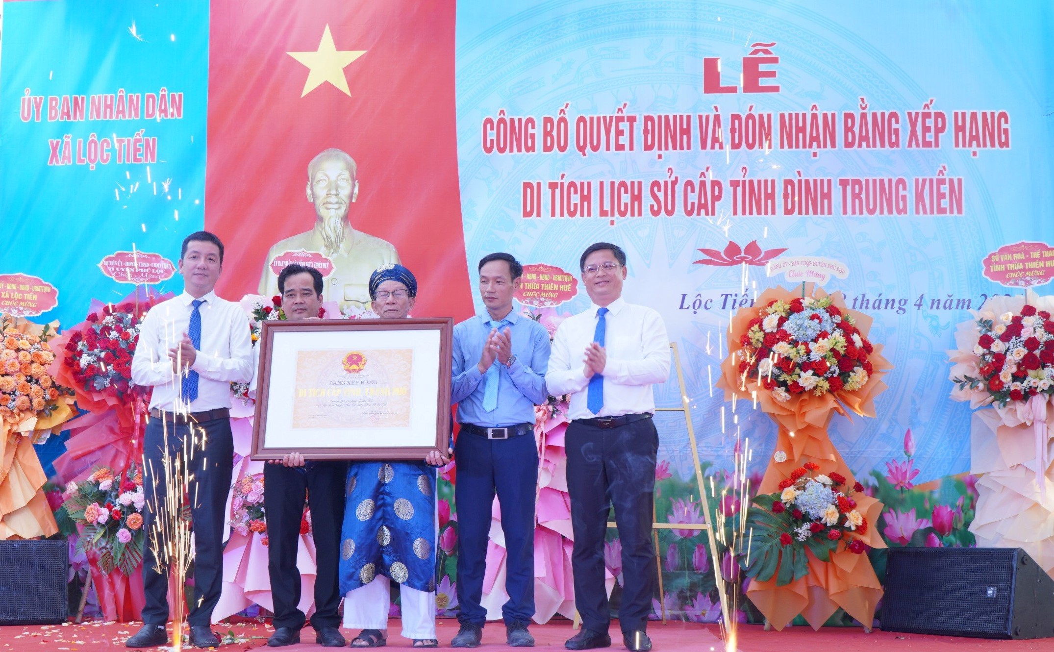 Đình Trung Kiền đón nhận Bằng xếp hạng di tích lịch sử cấp tỉnh