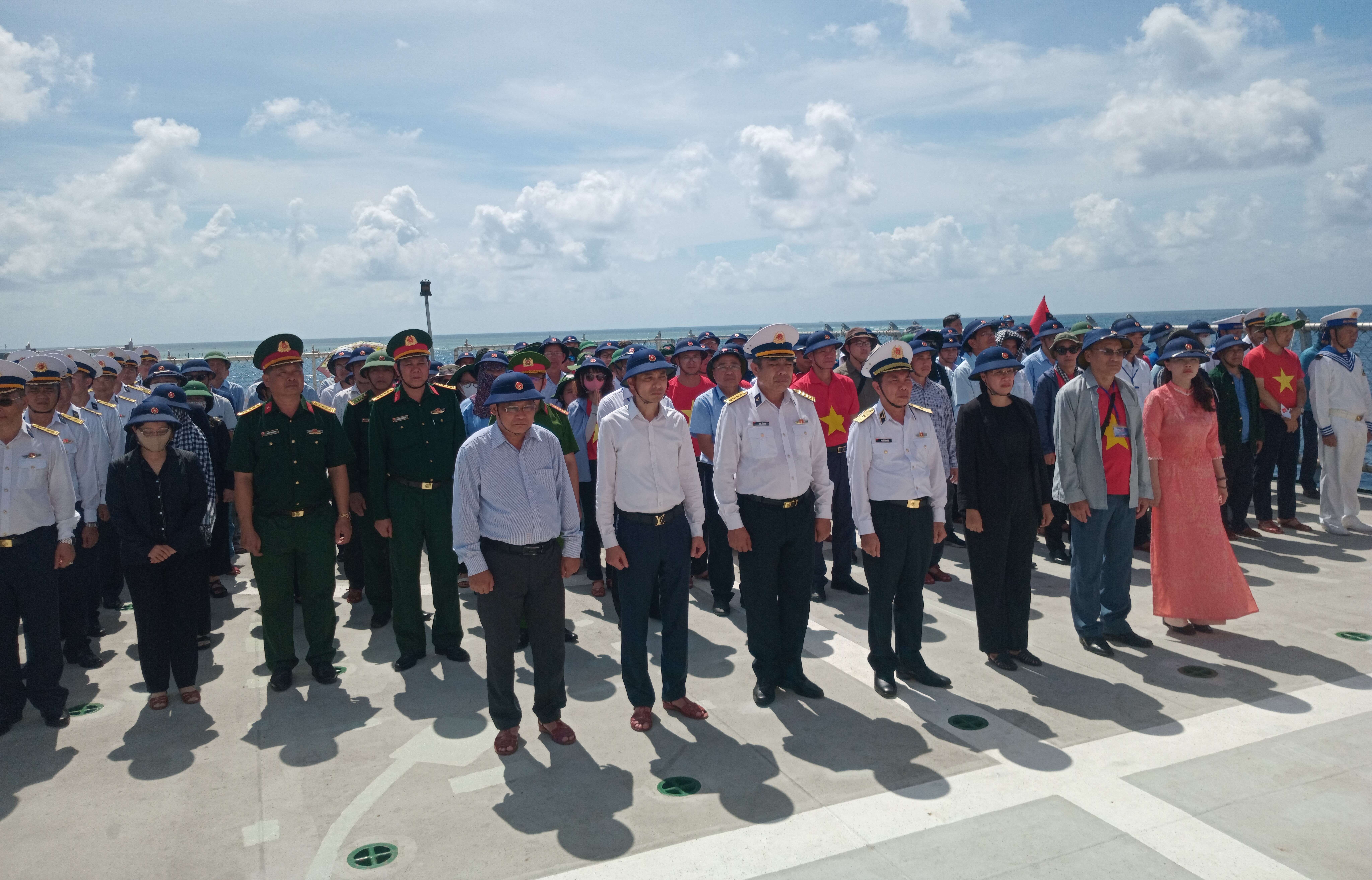 Mang trái tim đất liền đến với Trường Sa - Kỳ 6 Đảo chìm Cô Lin, ngọn lửa quyết tử còn cháy mãi