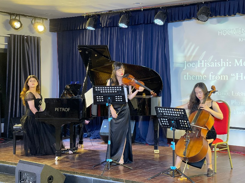 Lắng nghe thanh âm của “Tiếng dương cầm mùa xuân”