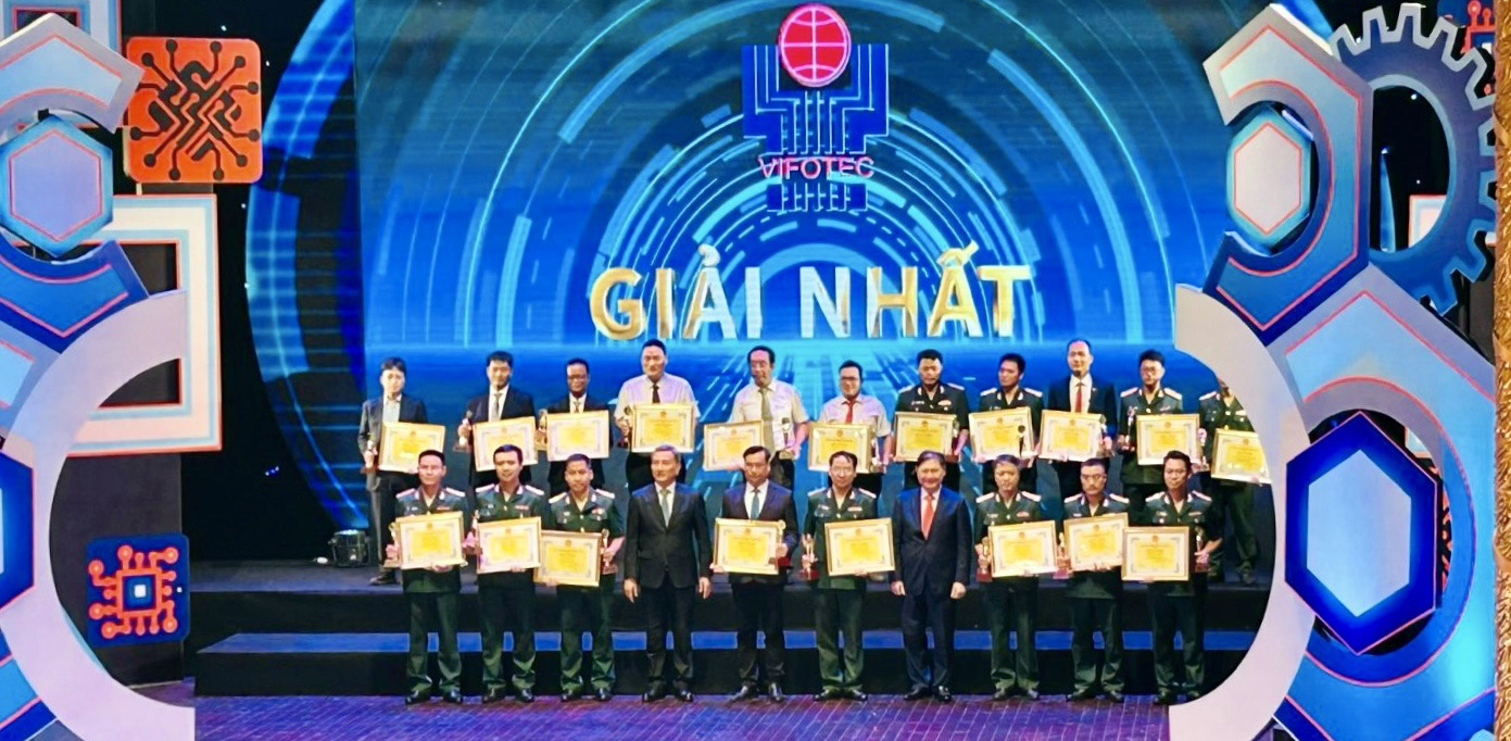 Đại học Huế đoạt hai giải Nhất và Nhì tại cuộc thi Sáng tạo kỹ thuật toàn quốc lần thứ 17