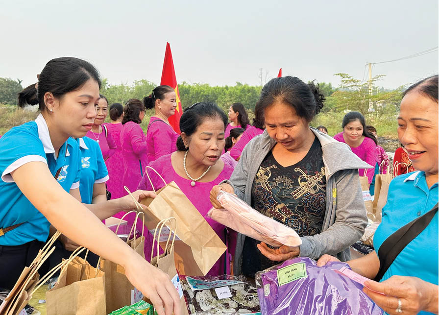 Phụ nữ sống xanh