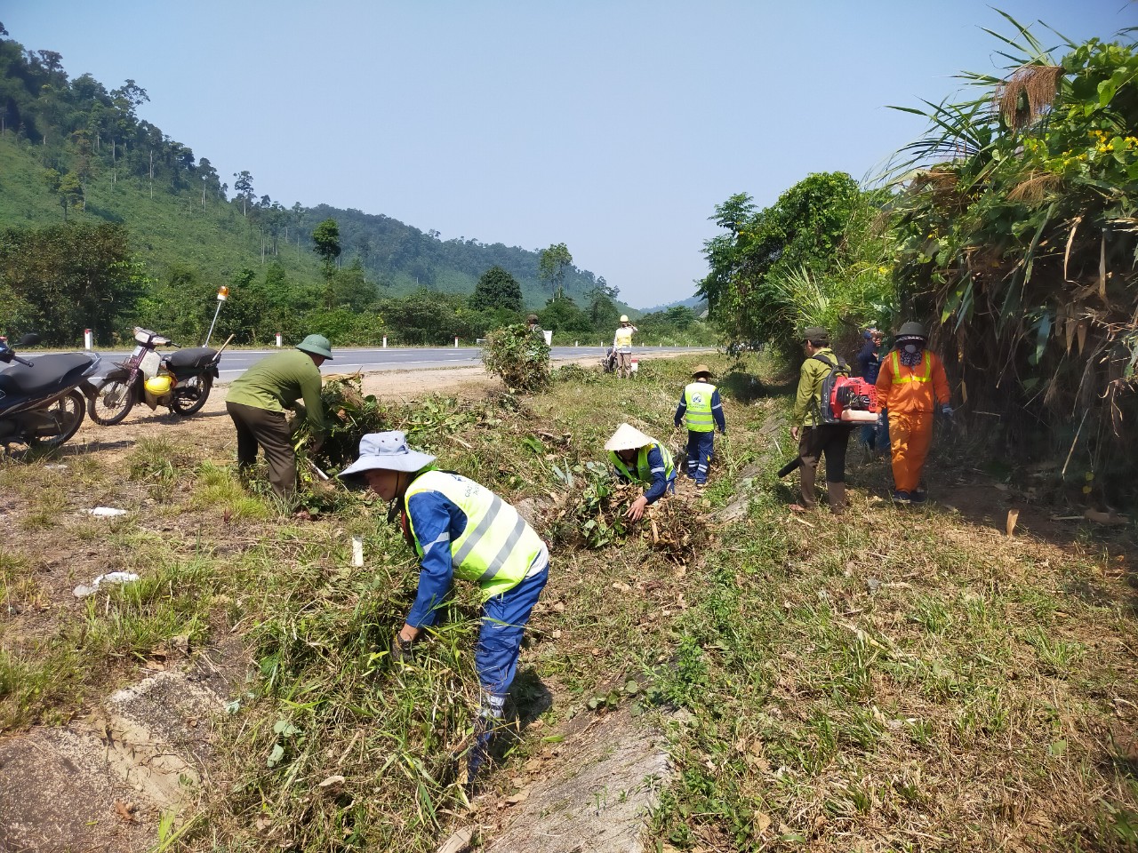 Đảm bảo phòng cháy đoạn cao tốc ngang qua Bạch Mã