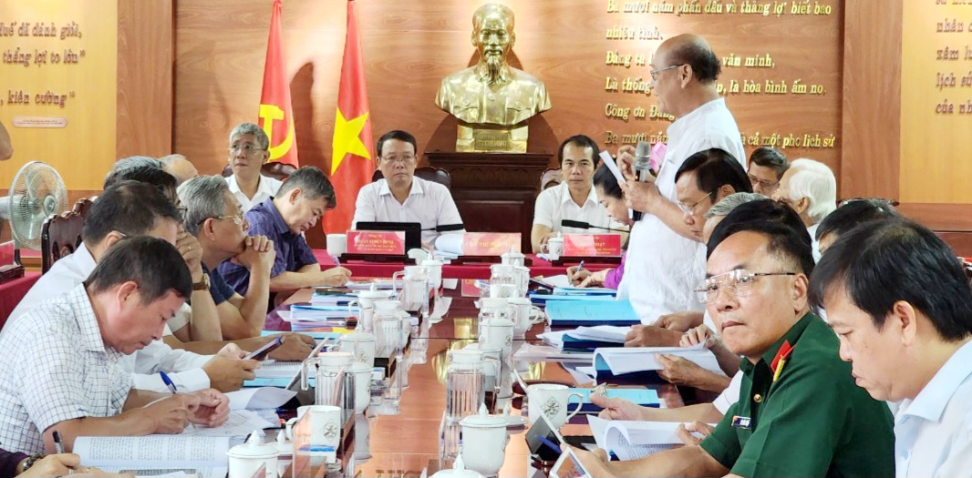 Hội thảo góp ý tập sách Lịch sử Đảng bộ TP Huế giai đoạn 2000 - 2023