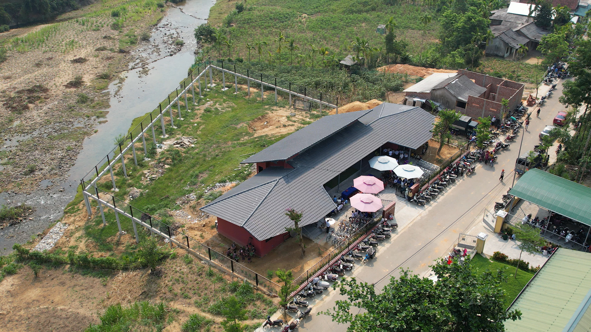 Ngôi trường mang tên Trịnh Công Sơn ở miền cao Nam Đông