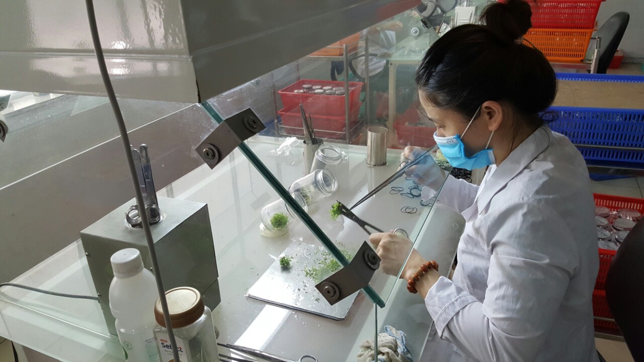 Tâm thế của nhà khoa học trong thực hiện Nghị quyết 54