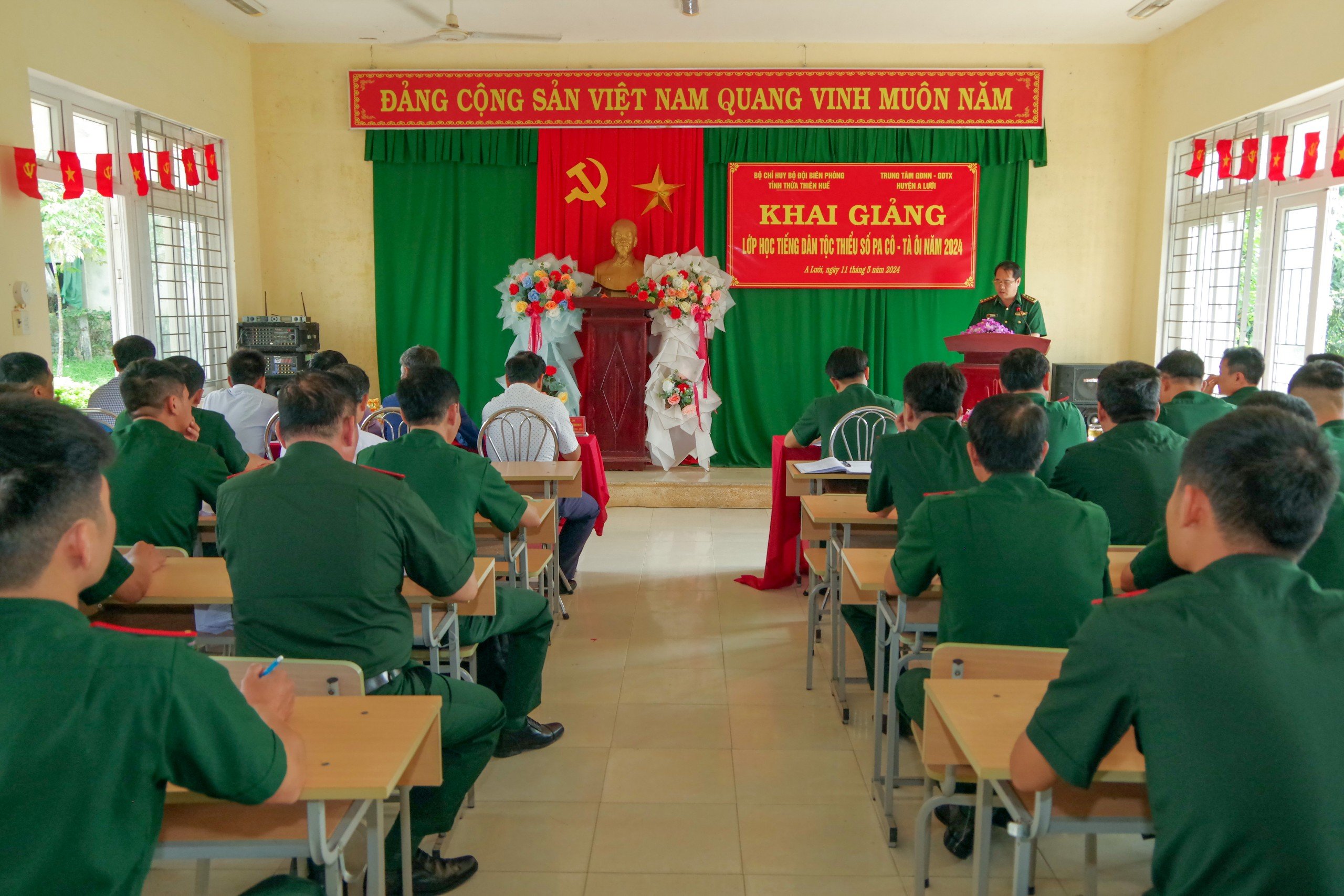 Khai giảng lớp bồi dưỡng tiếng dân tộc Pa cô - Tà ôi