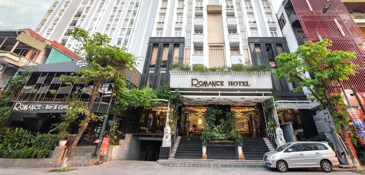 Tổ chức đấu giá 2 khách sạn 4 sao để thi hành án