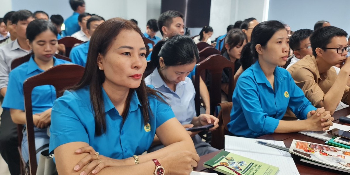 Xây dựng môi trường làm việc an toàn cho người lao động