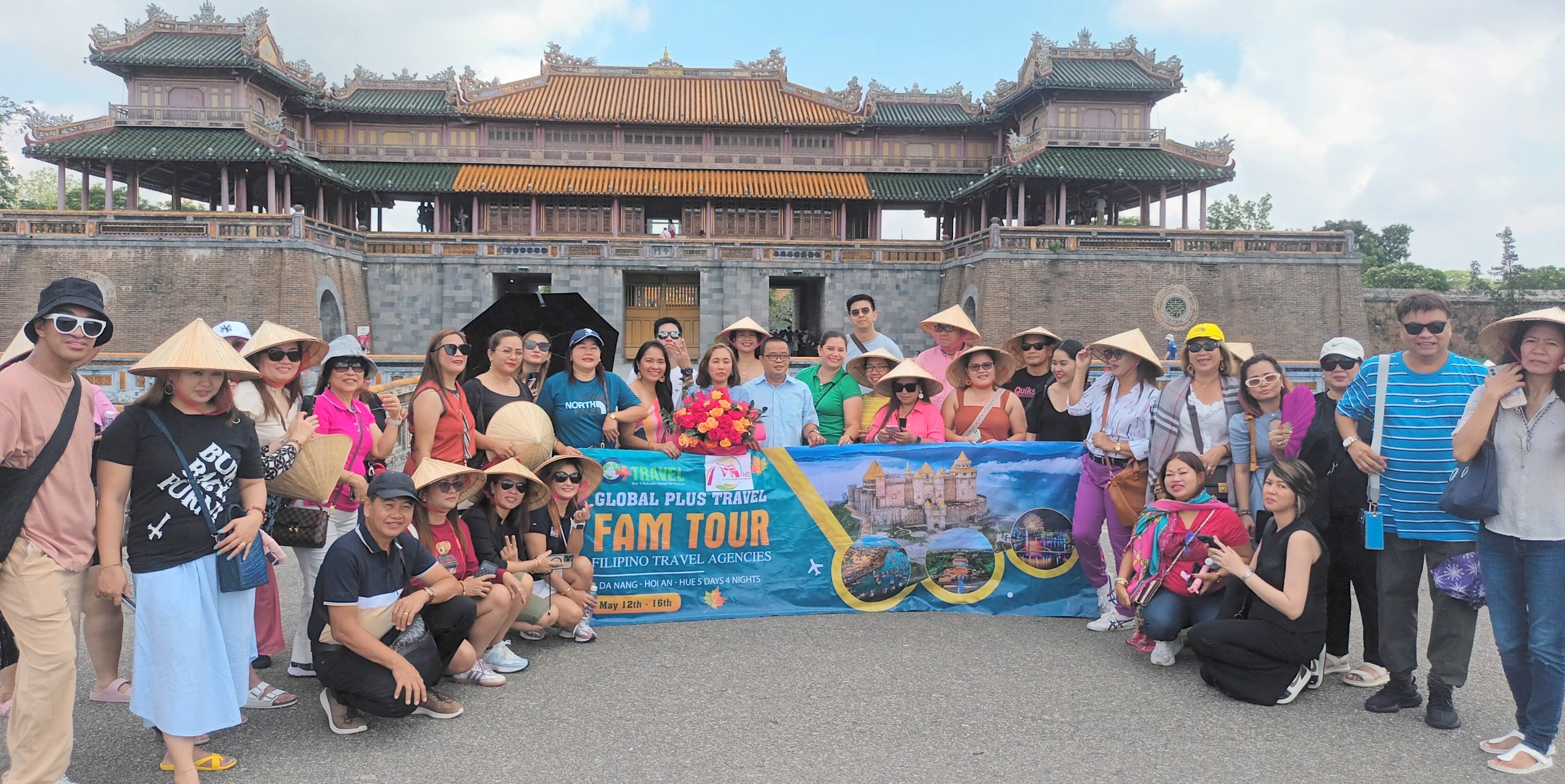 Đoàn Famtrip lữ hành Philippines khảo sát các tuyến điểm du lịch ở Huế