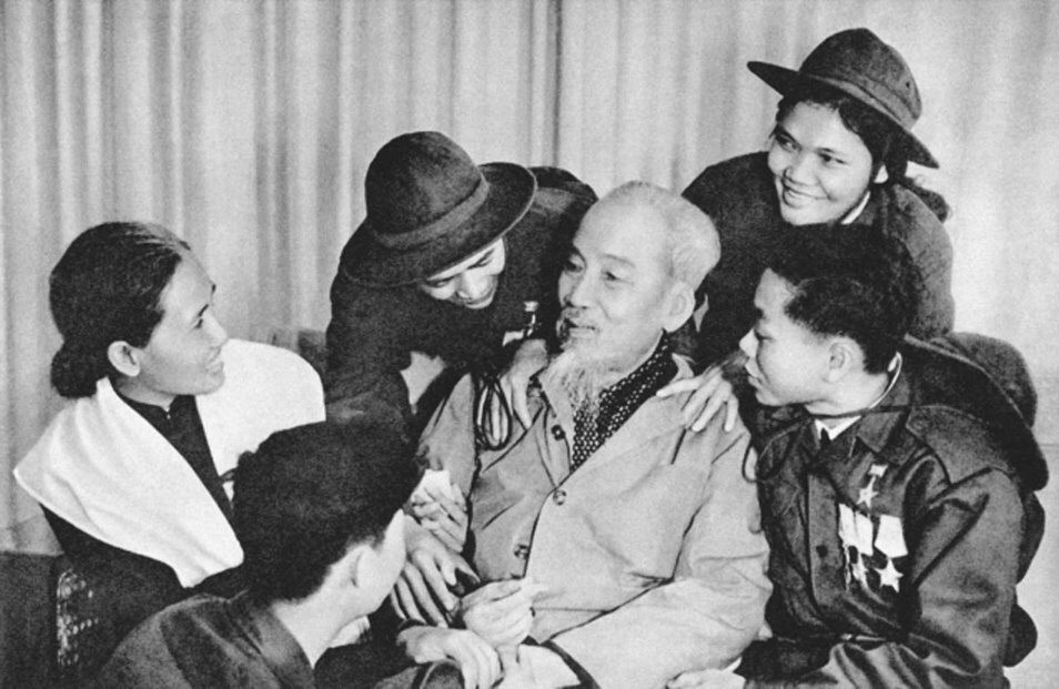 Dũng sĩ Phạm Ngọc Tuấn vinh dự được gặp Bác Hồ