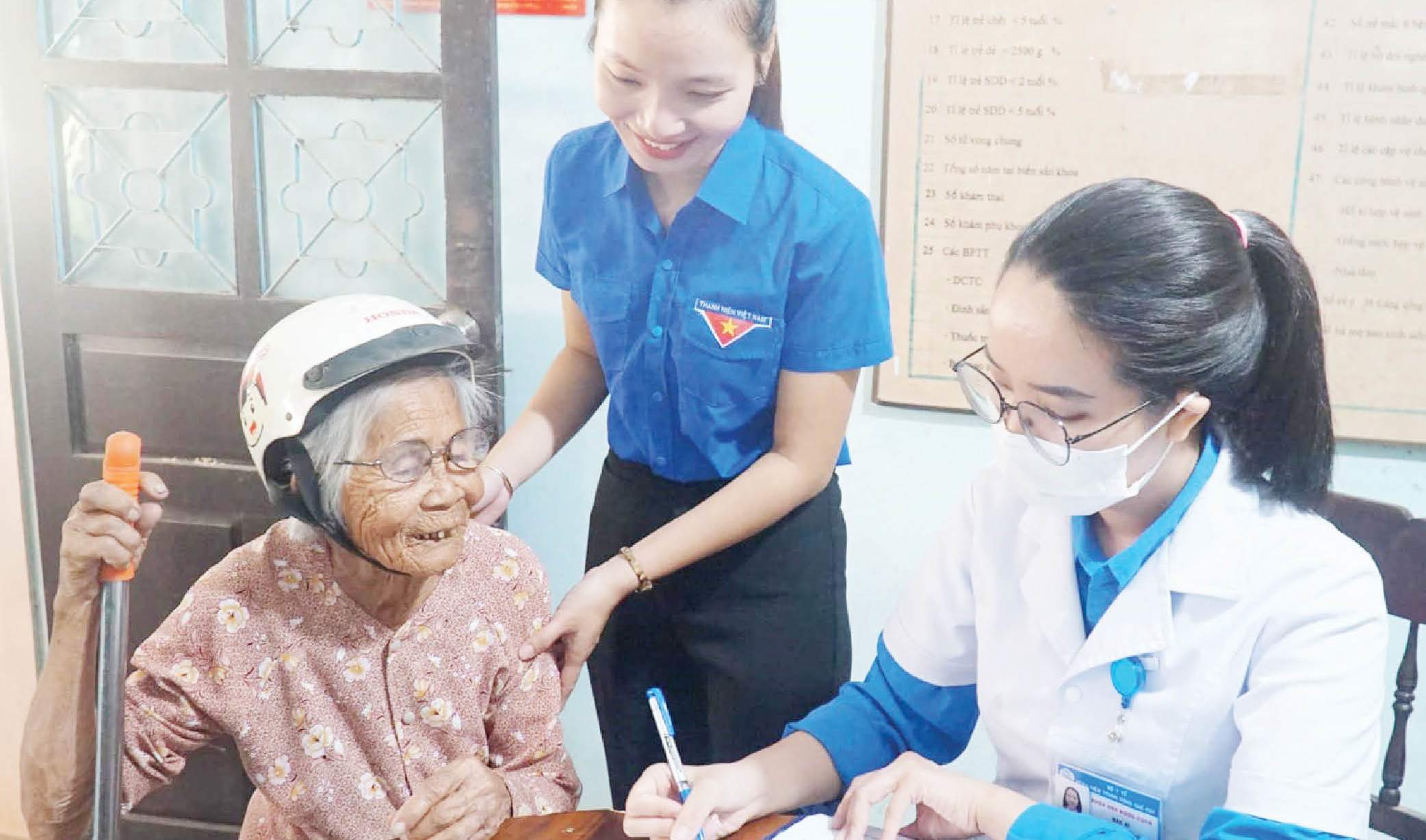 Tuổi trẻ noi theo gương Bác