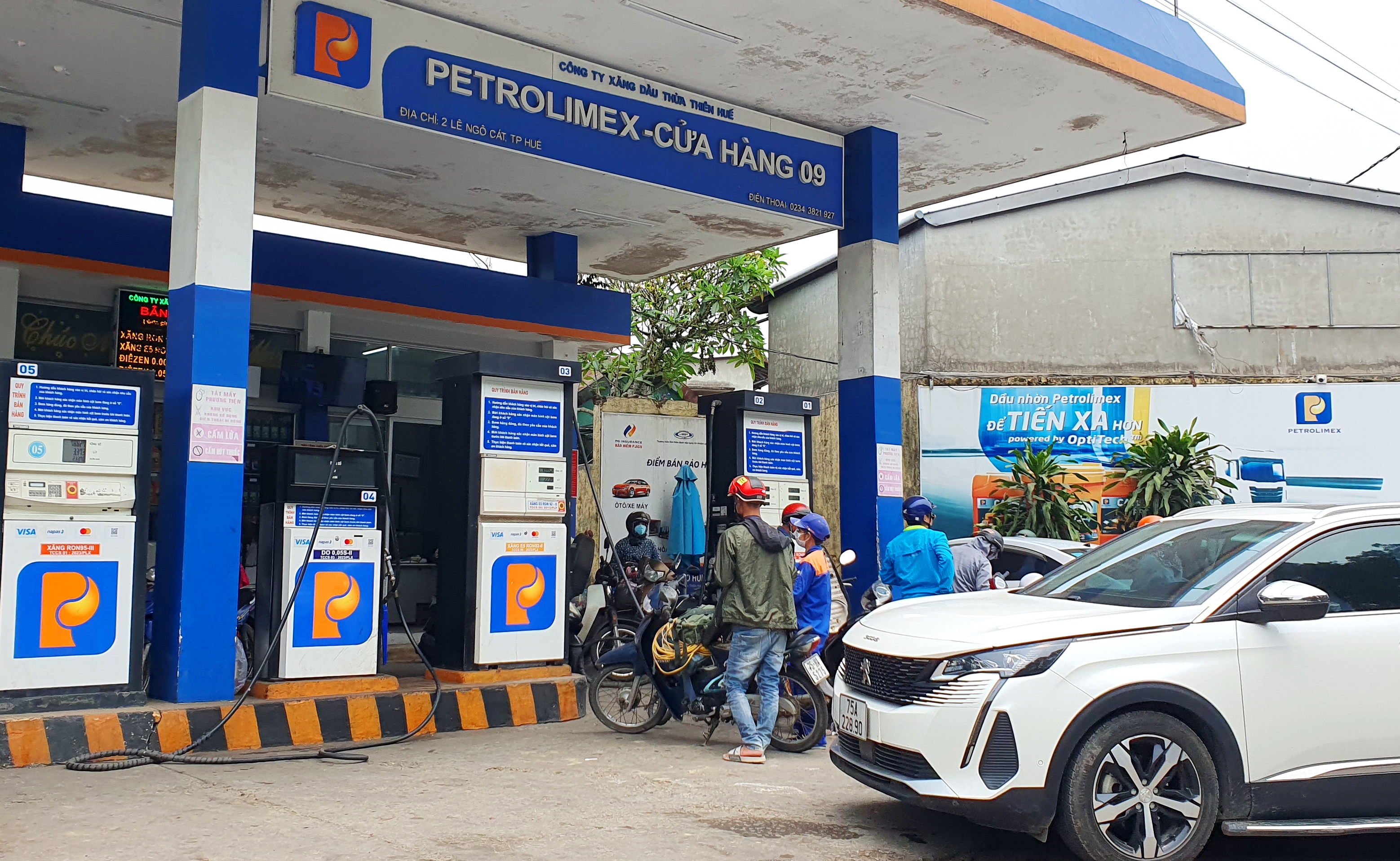 Giá xăng, dầu biến động nhẹ