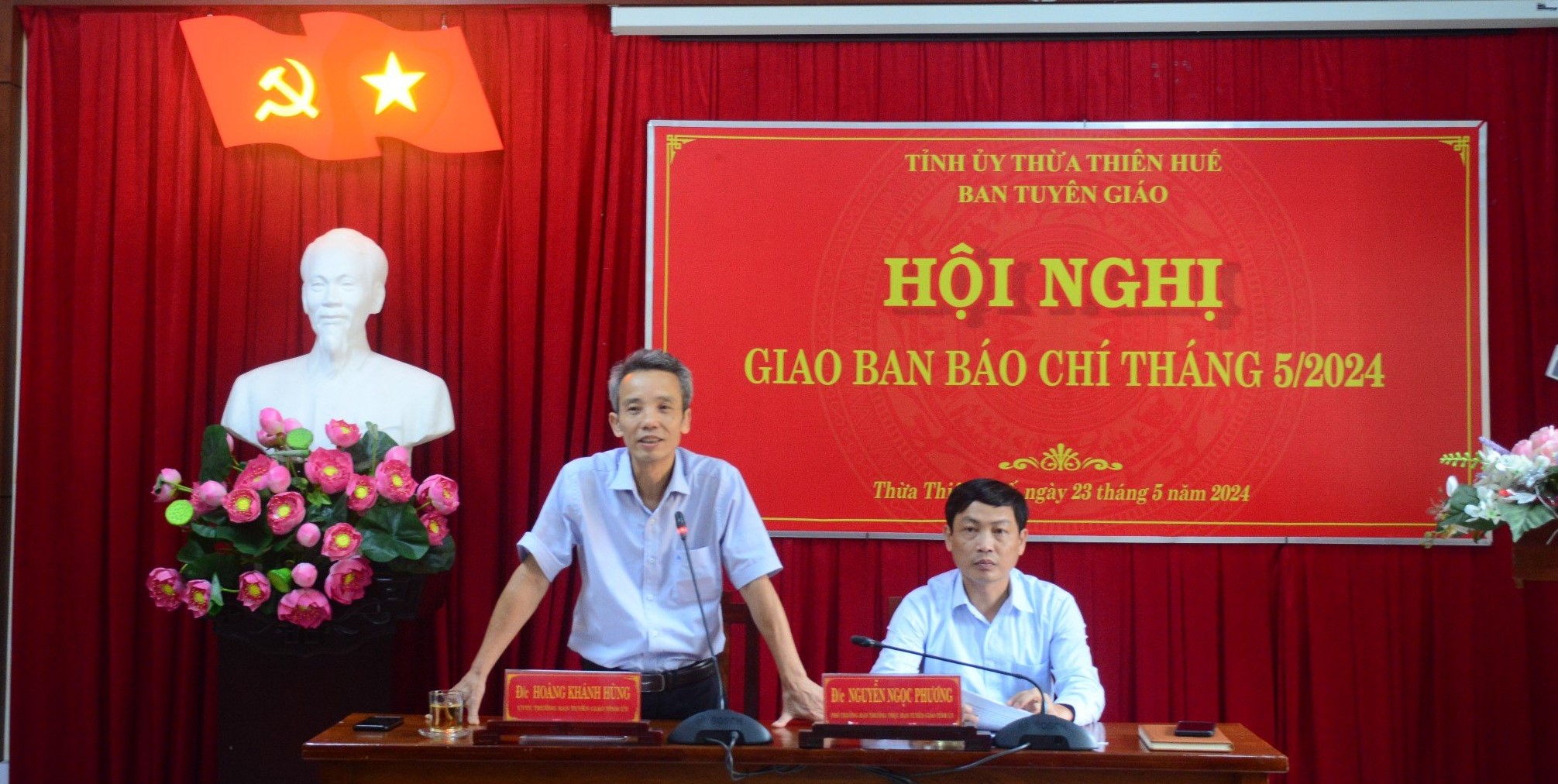 Báo chí đẩy mạnh hơn nữa công tác tuyên truyền về kết quả thực hiện Nghị quyết 54 của Bộ Chính trị