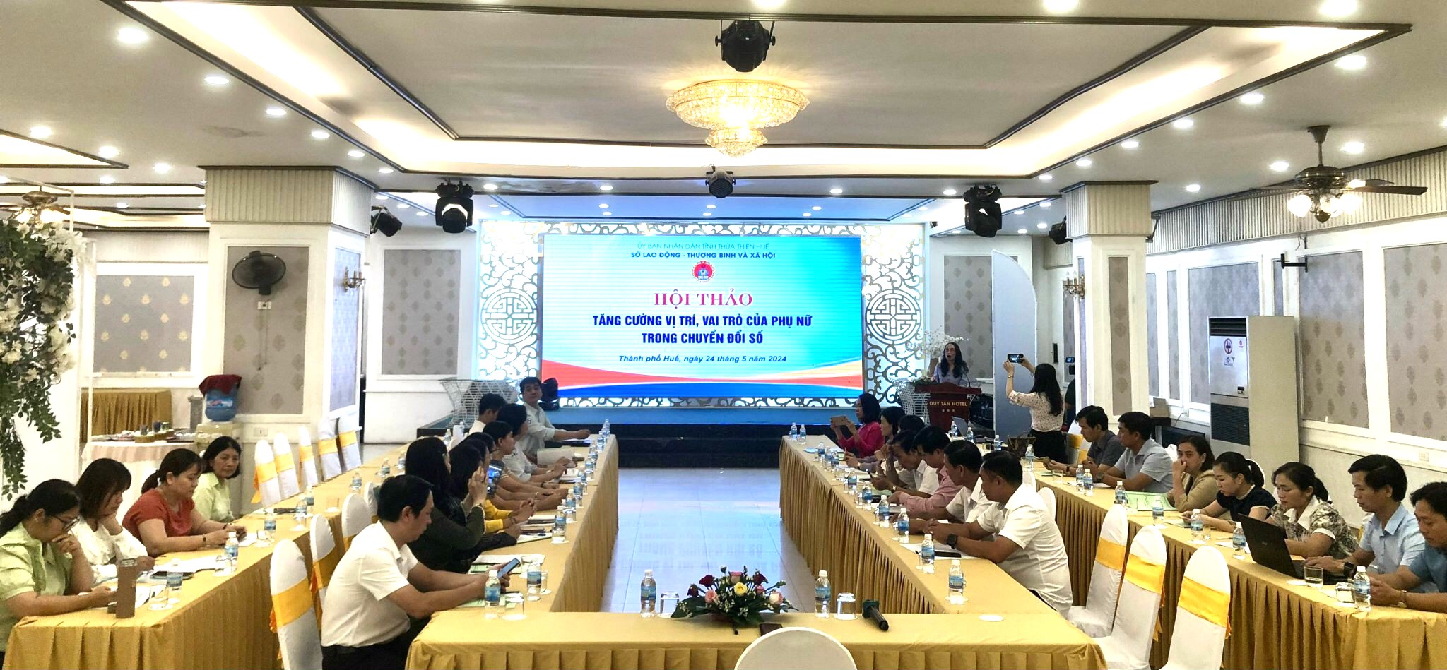 Nâng cao vai trò phụ nữ trong chuyển đổi số