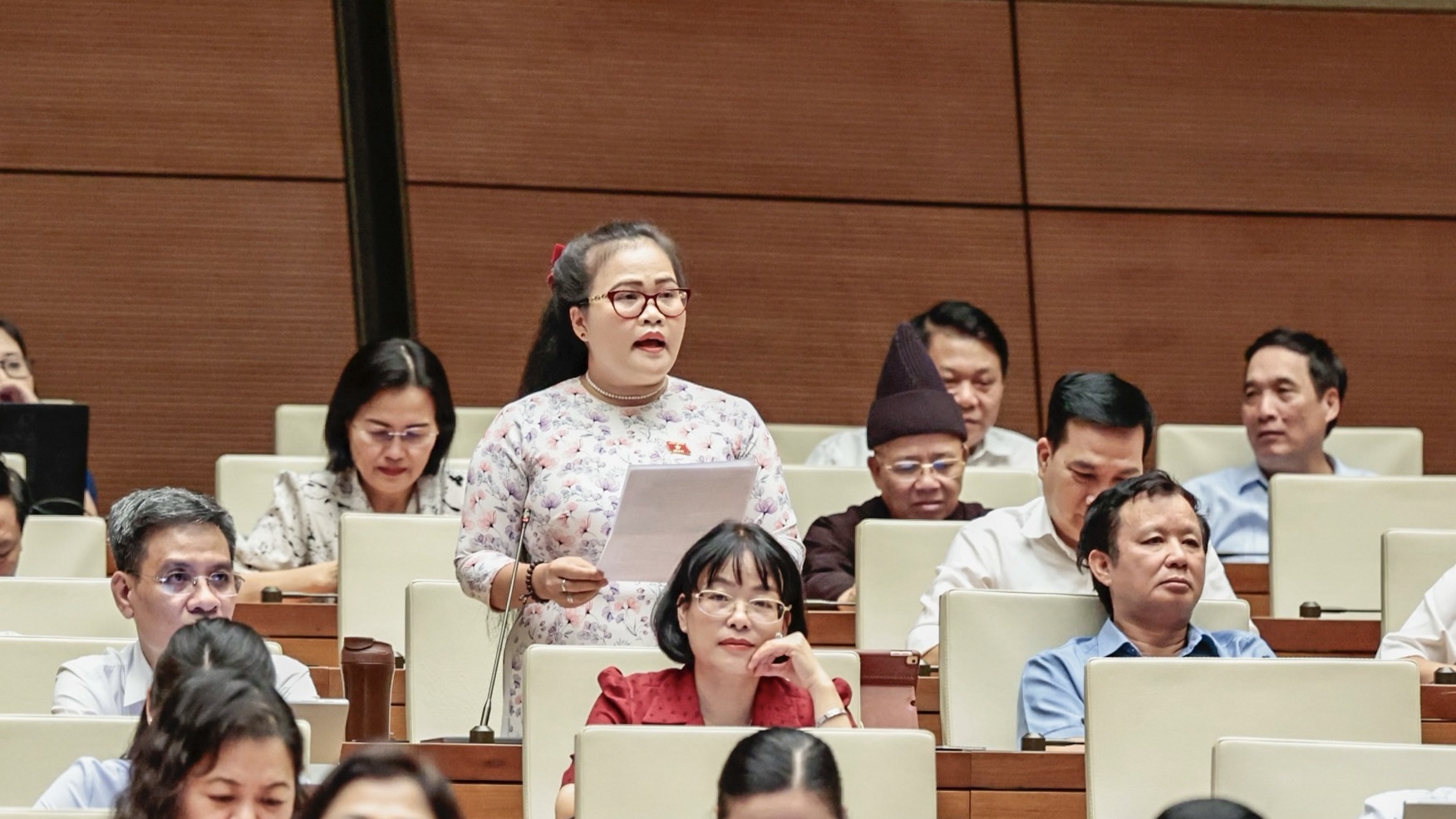 Bổ sung cơ chế đặc thù để bảo vệ người lao động