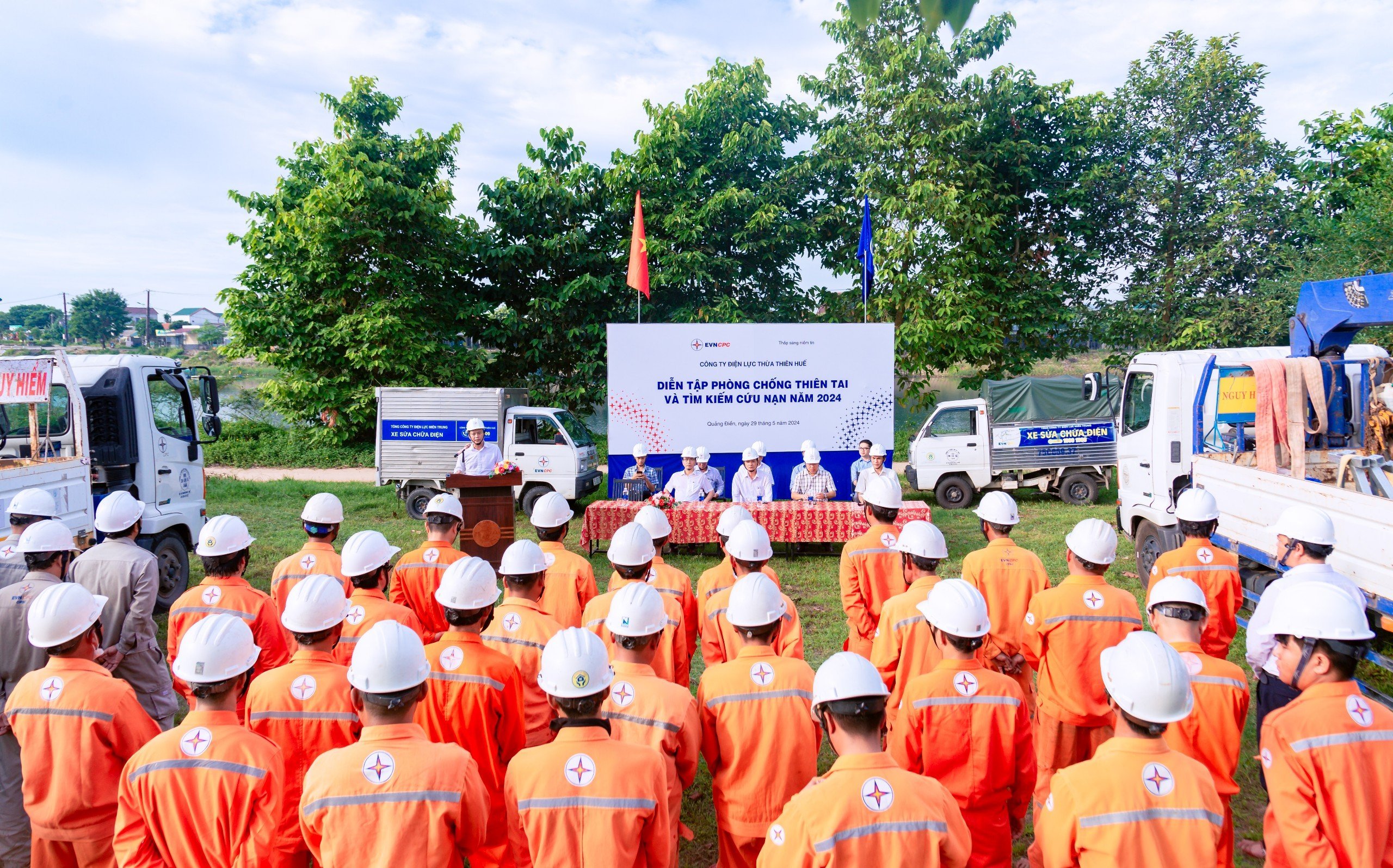 Điện lực Thừa Thiên Huế diễn tập phòng chống thiên tai  tìm kiếm cứu nạn