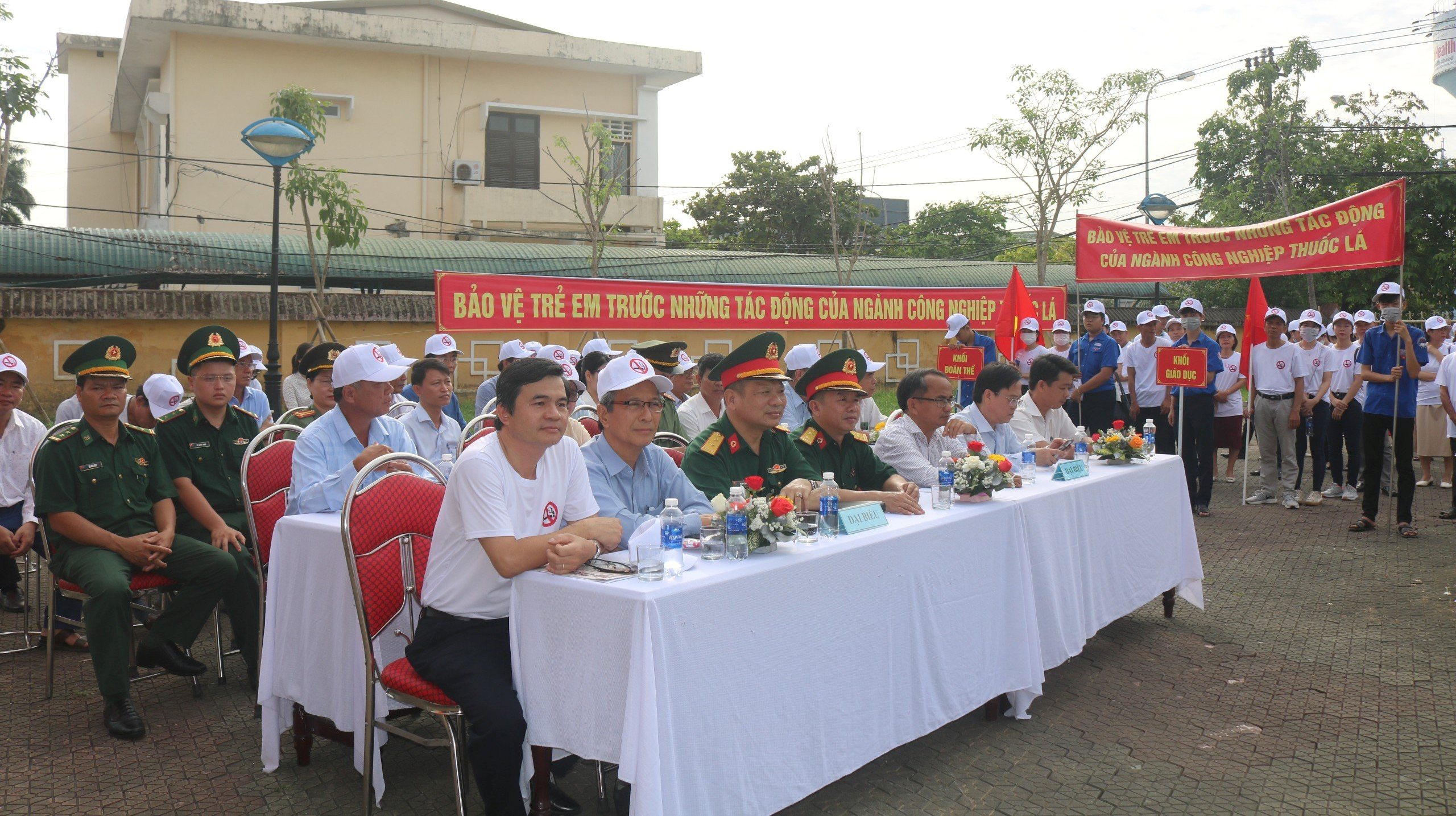 Hưởng ứng Ngày Thế giới không hút thuốc lá và Tuần lễ Quốc gia không thuốc lá