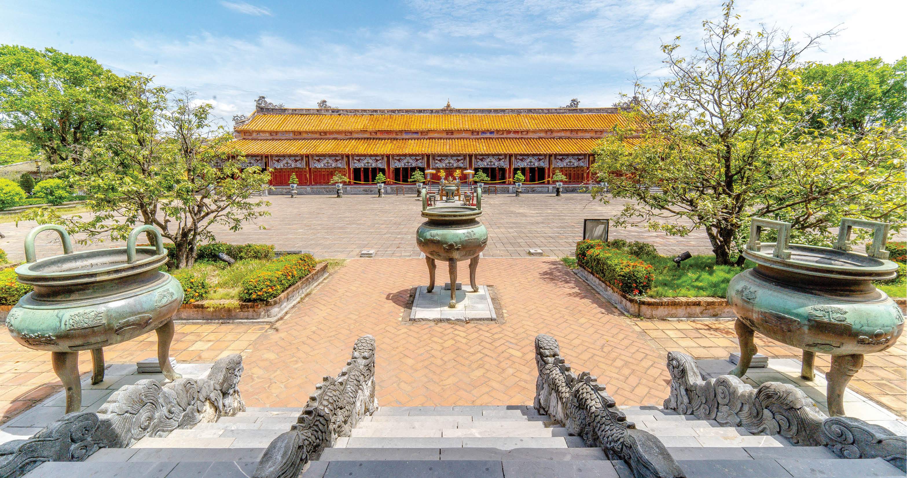 Di sản tư liệu trên Cửu đỉnh