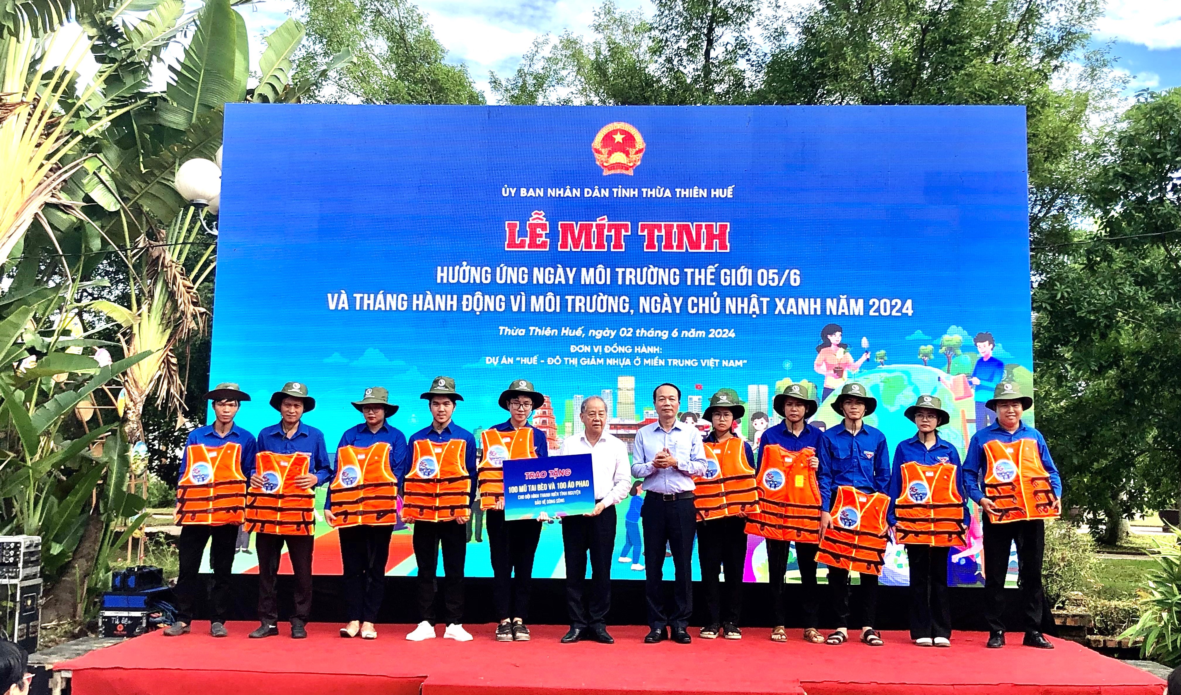 Mít tinh hưởng ứng Ngày Môi trường Thế giới