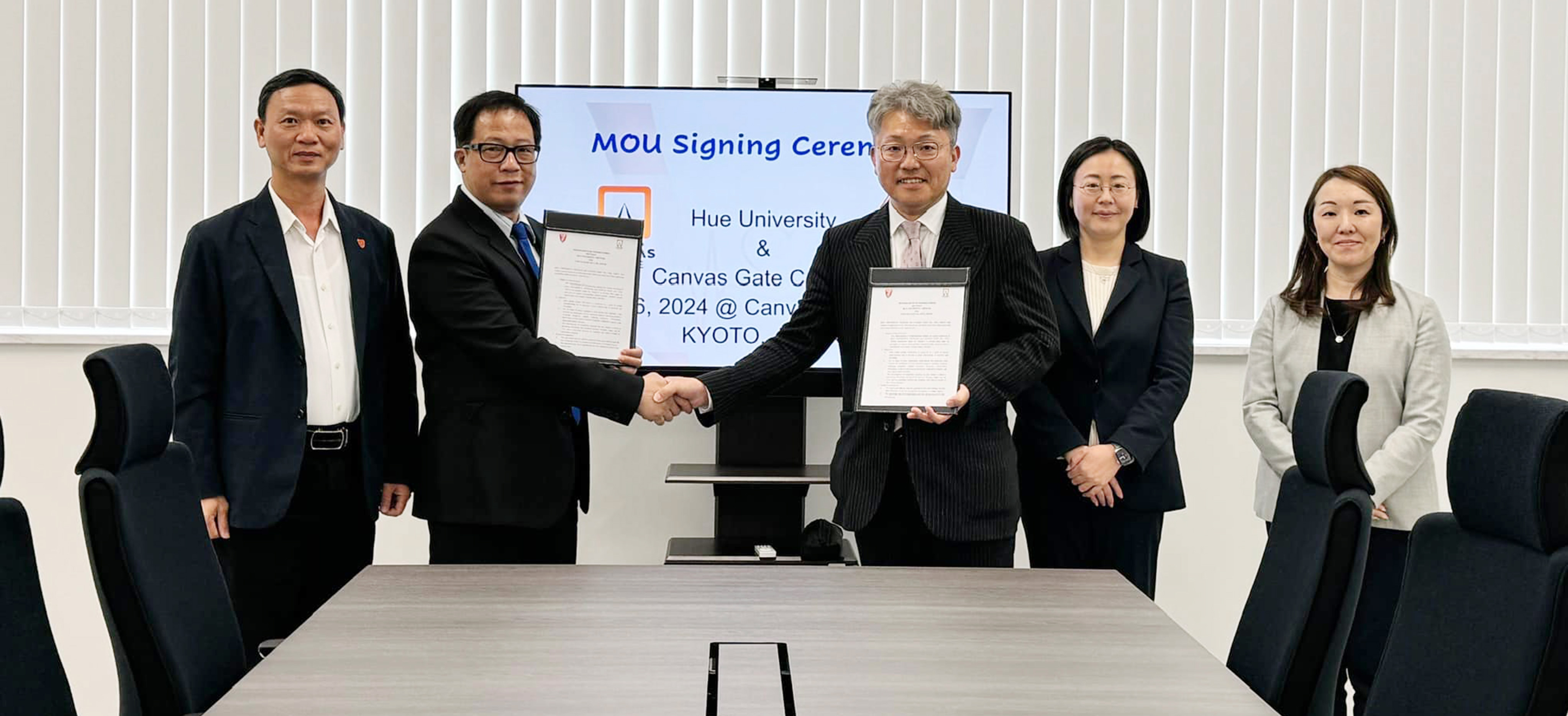 Đại học Huế lần đầu tiên vào bảng xếp hạng đại học thế giới Quacquarelli Symonds