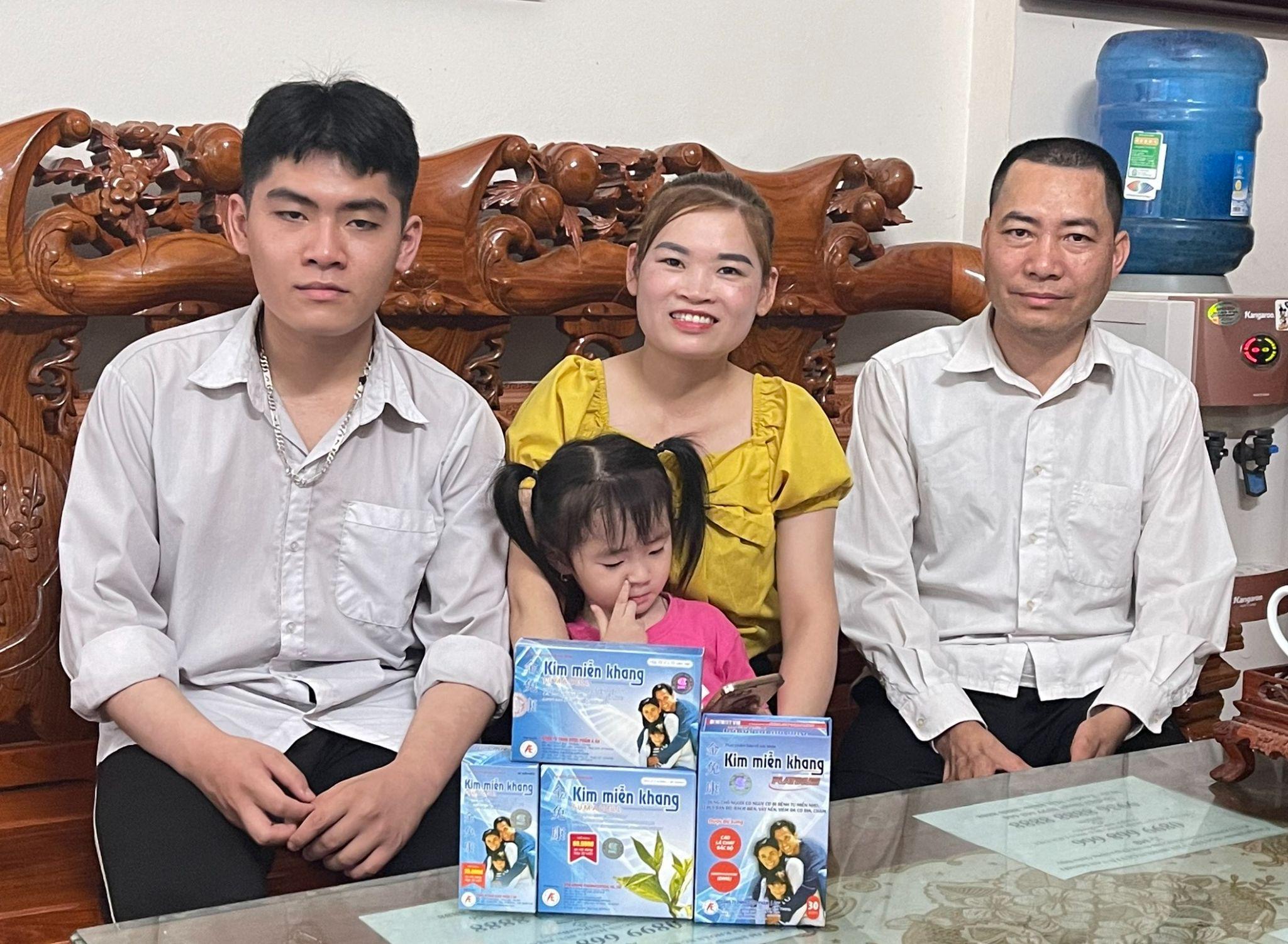 Cậu học sinh lớp 11 mách bạn cách chữa vảy nến và giải pháp từ Kim Miễn Khang