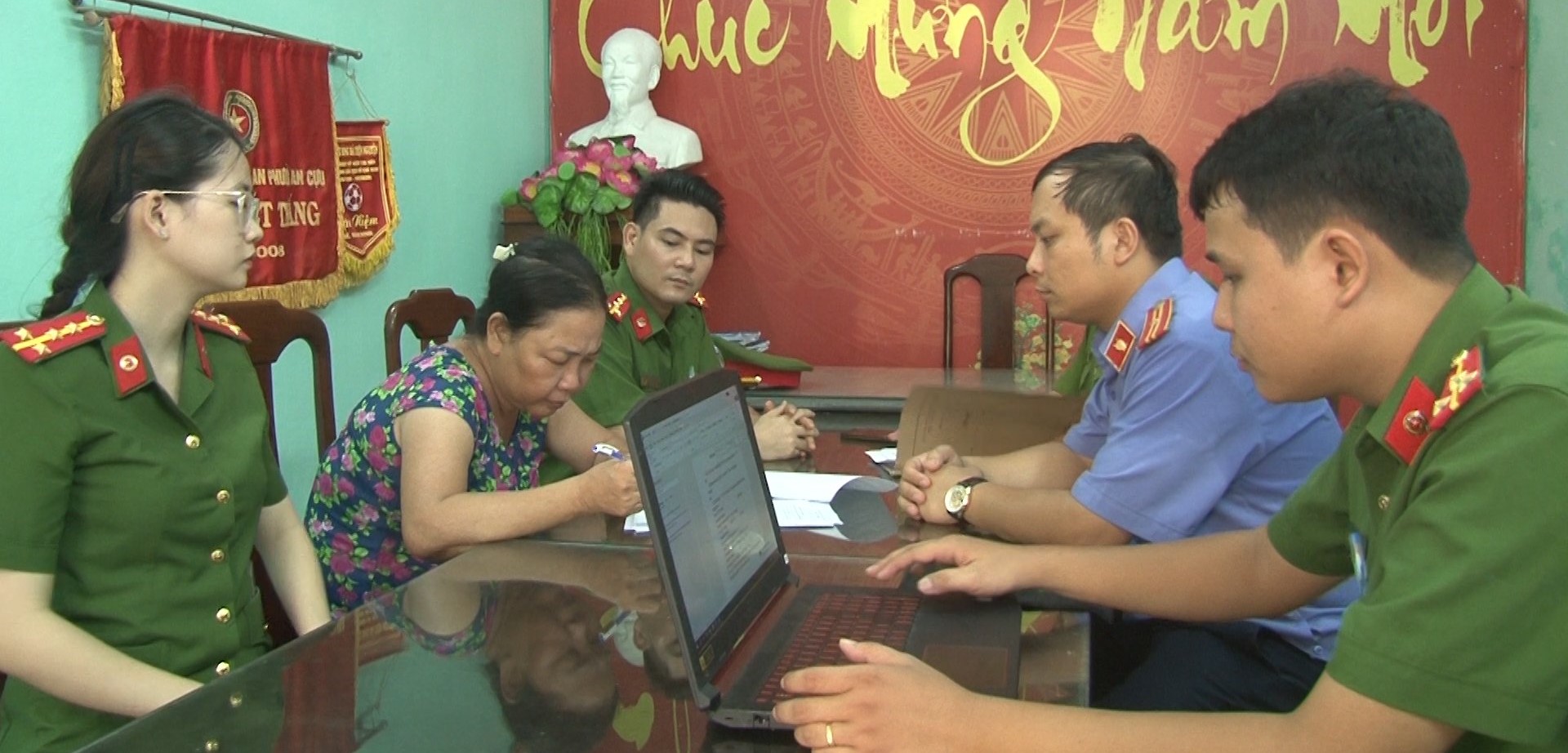 Triệt xóa điểm mua bán “cỏ Mỹ” trên đường Duy Tân