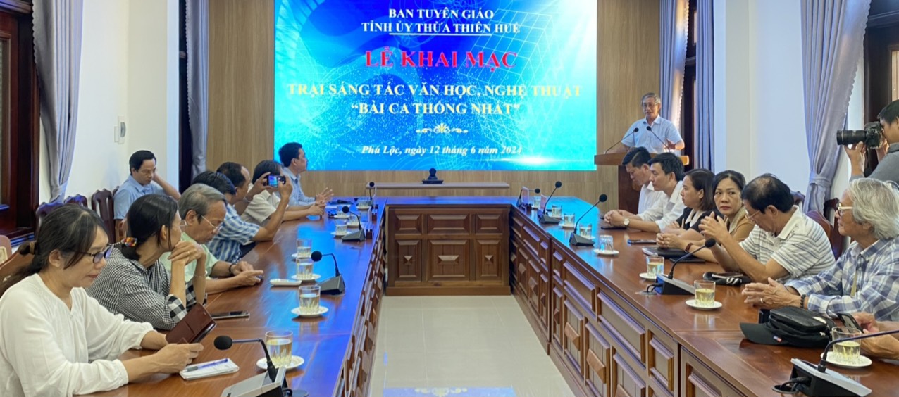 Khai mạc Trại sáng tác Văn học Nghệ thuật về chủ đề “Bài ca thống nhất”