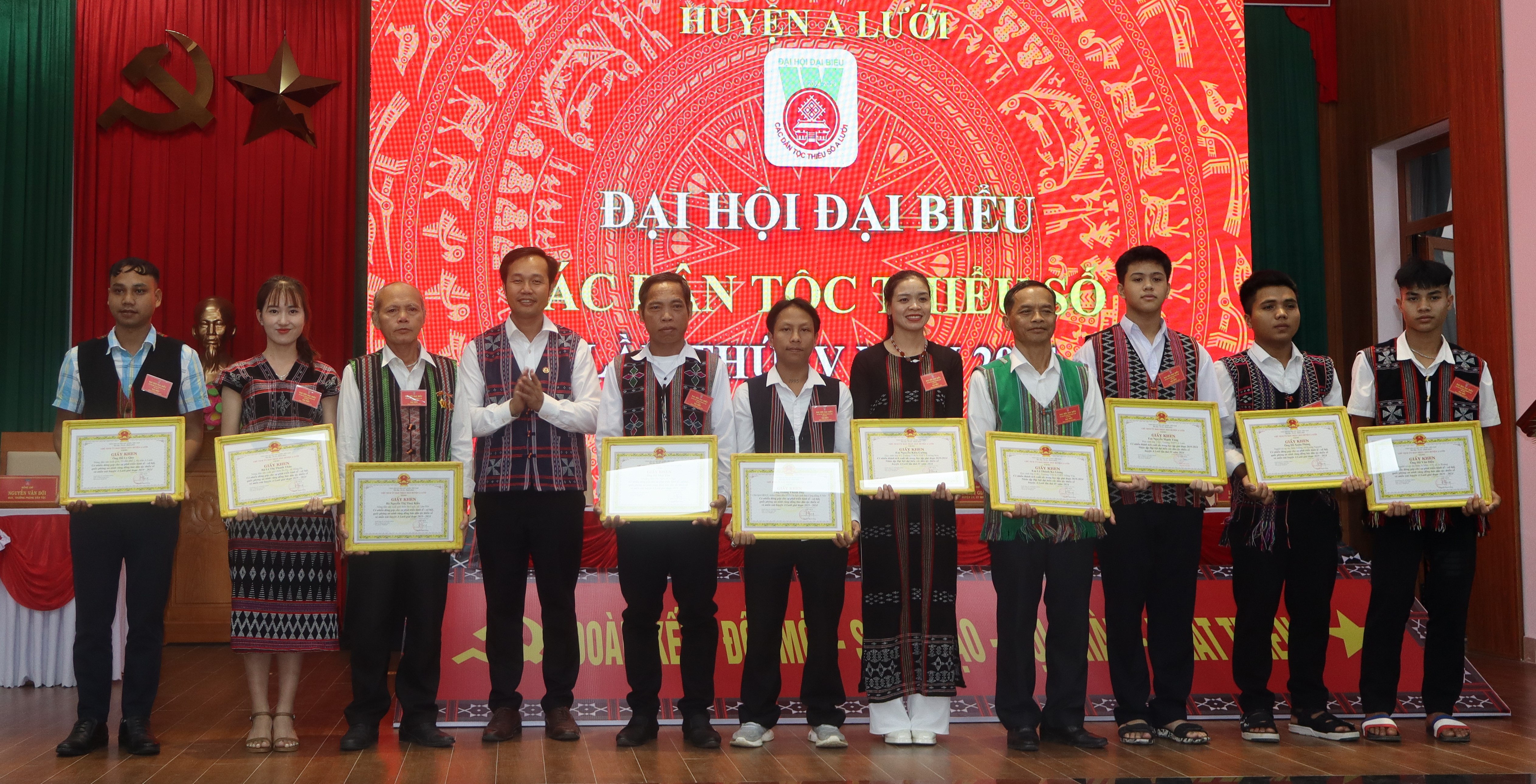 A Lưới phấn đấu giảm tỷ lệ hộ nghèo toàn huyện xuống dưới 10