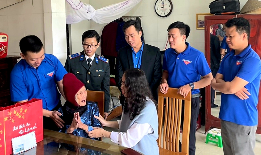 Phục hồi di ảnh liệt sĩ để tri ân và tưởng nhớ người có công