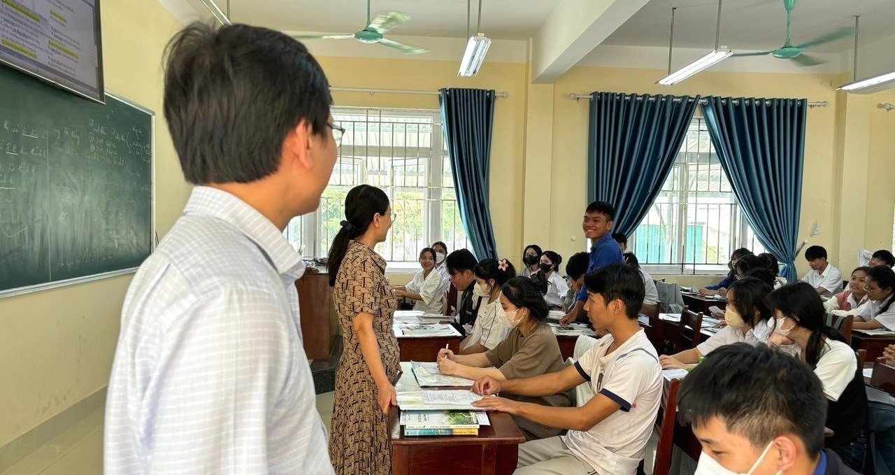 Kiểm tra công tác ôn tập và chuẩn bị cho Kỳ thi tốt nghiệp trung học phổ thông 2024