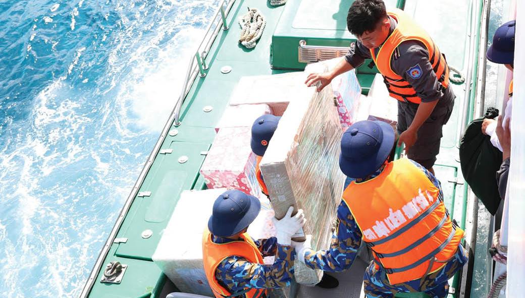 Quà đất mẹ gửi đảo xa