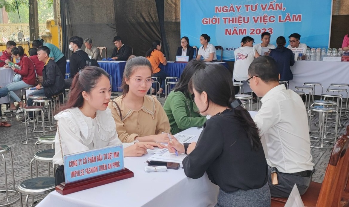 Nâng cao năng lực cho đội ngũ cộng tác viên trong công tác việc làm