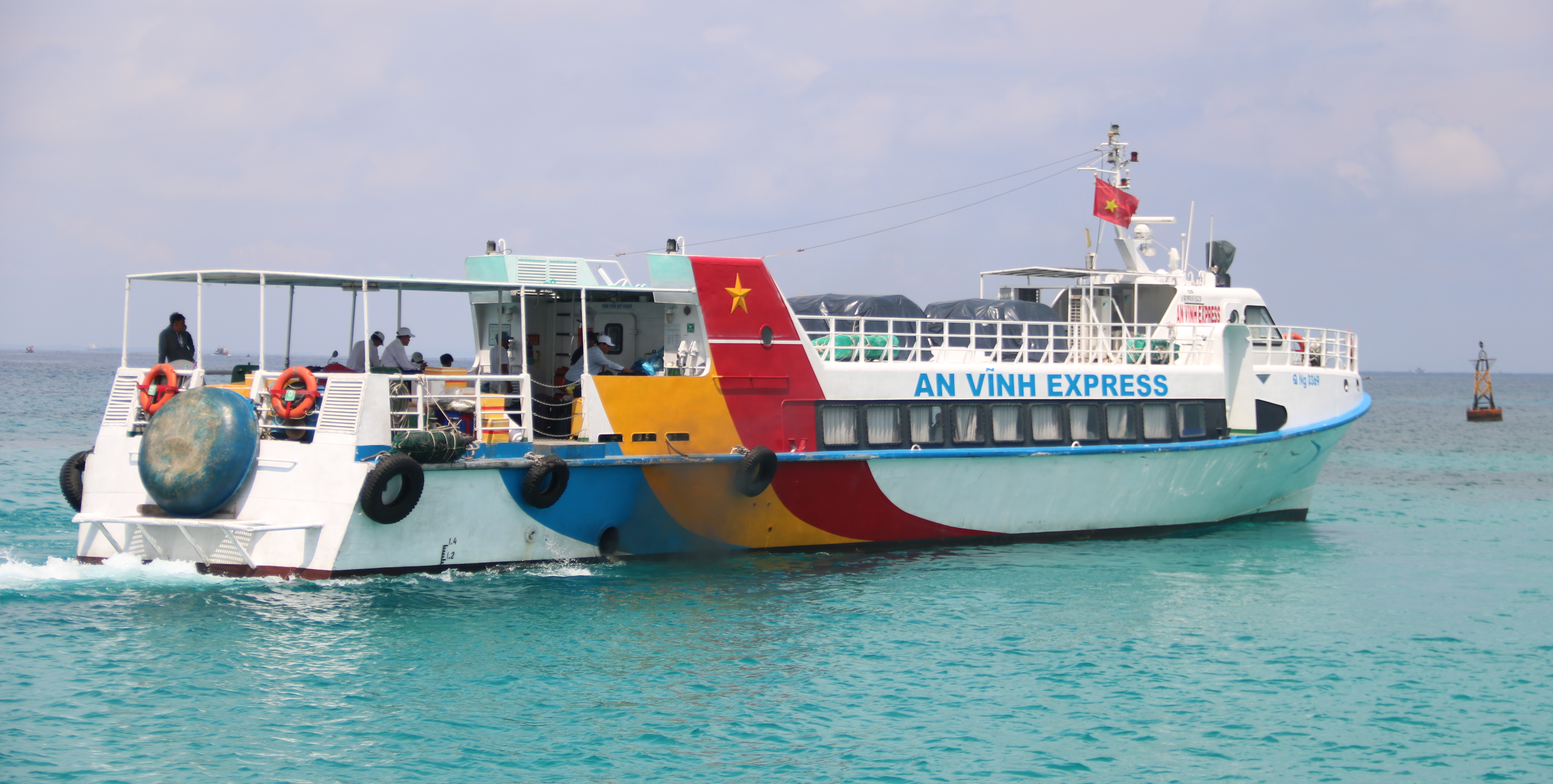 Khảo sát, trao đổi kinh nghiệm về mô hình du lịch biển đảo