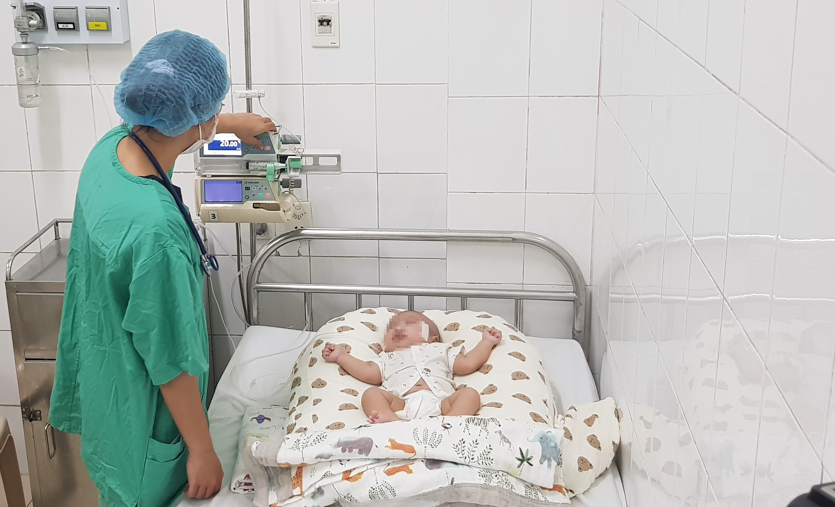 5 ca nghi ngờ ho gà, 1 ca cho kết quả xét nghiệm dương tính