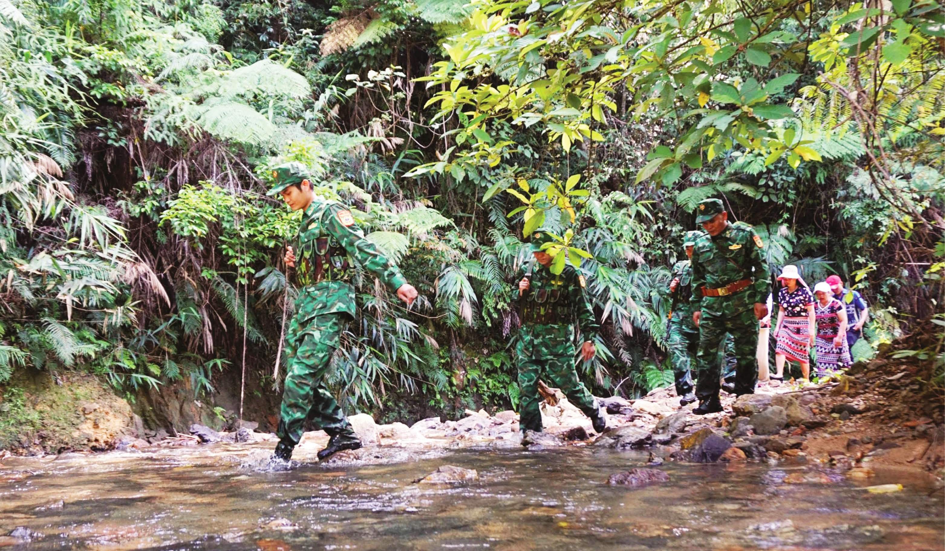 “Mềm hóa” để “ngấm” Luật Biên phòng Việt Nam vào cuộc sống