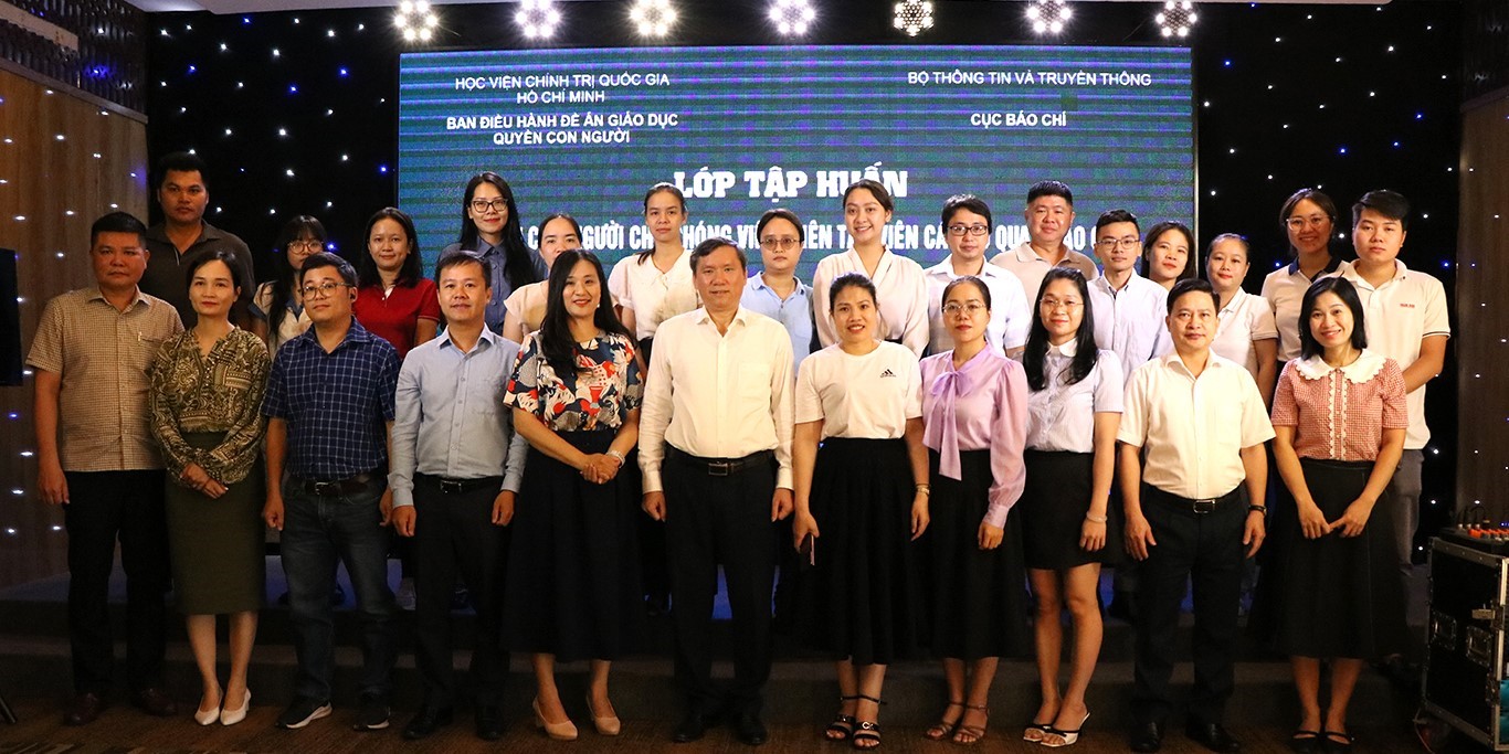 Phát huy vai trò của báo chí trong bảo vệ quyền con người