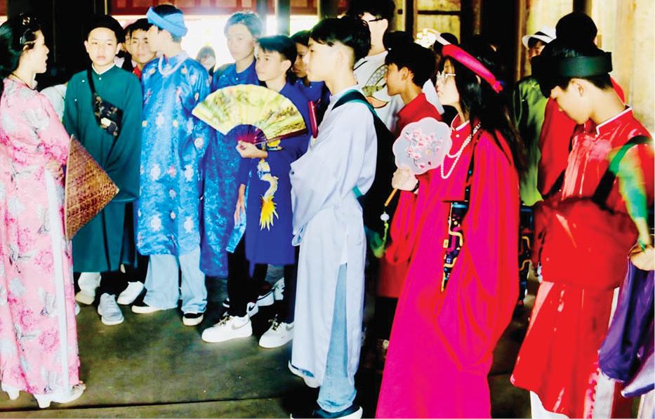 Gỡ vướng cho môn giáo dục địa phương