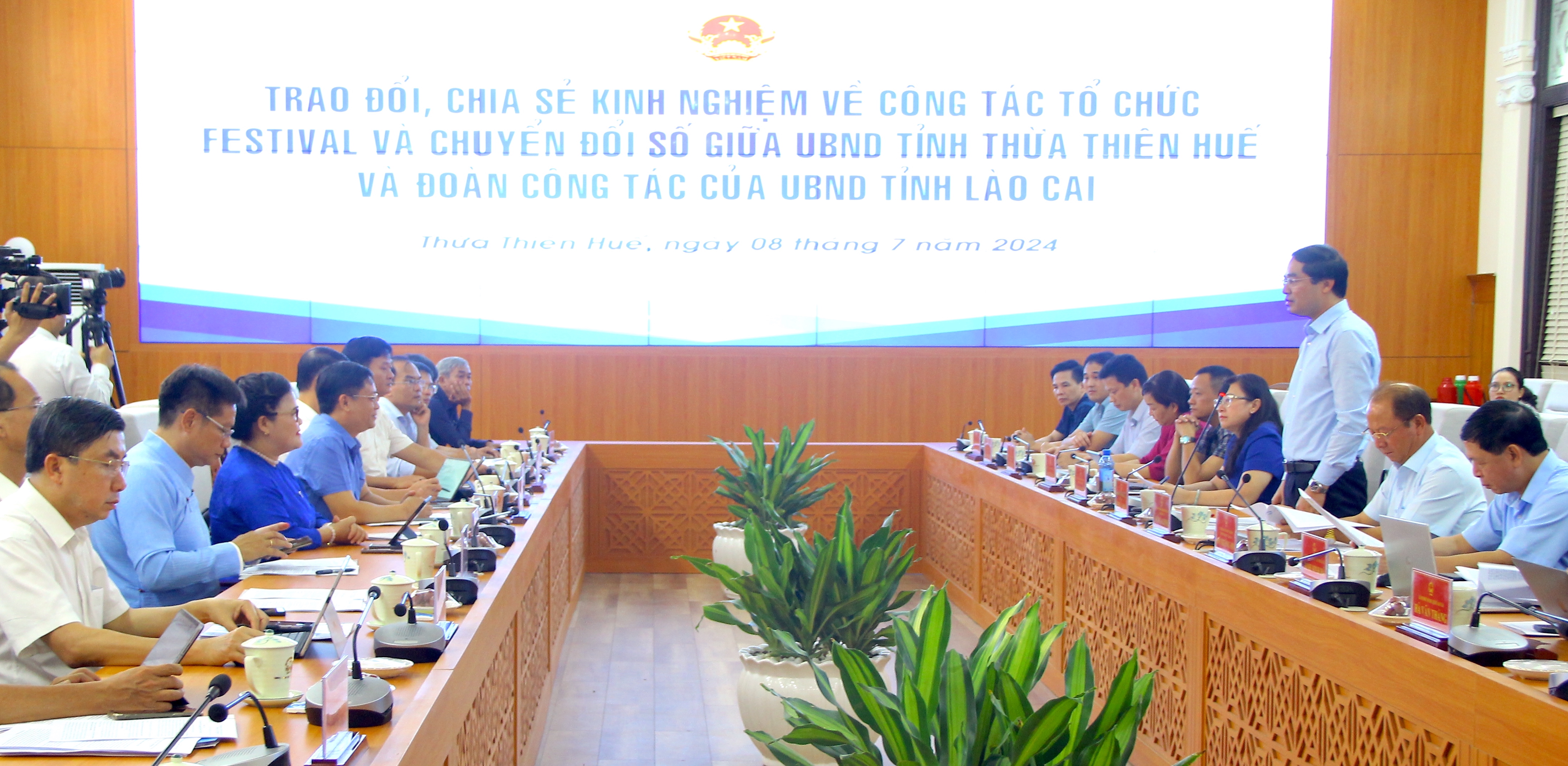 Trao đổi kinh nghiệm về chuyển đổi số và tổ chức festival