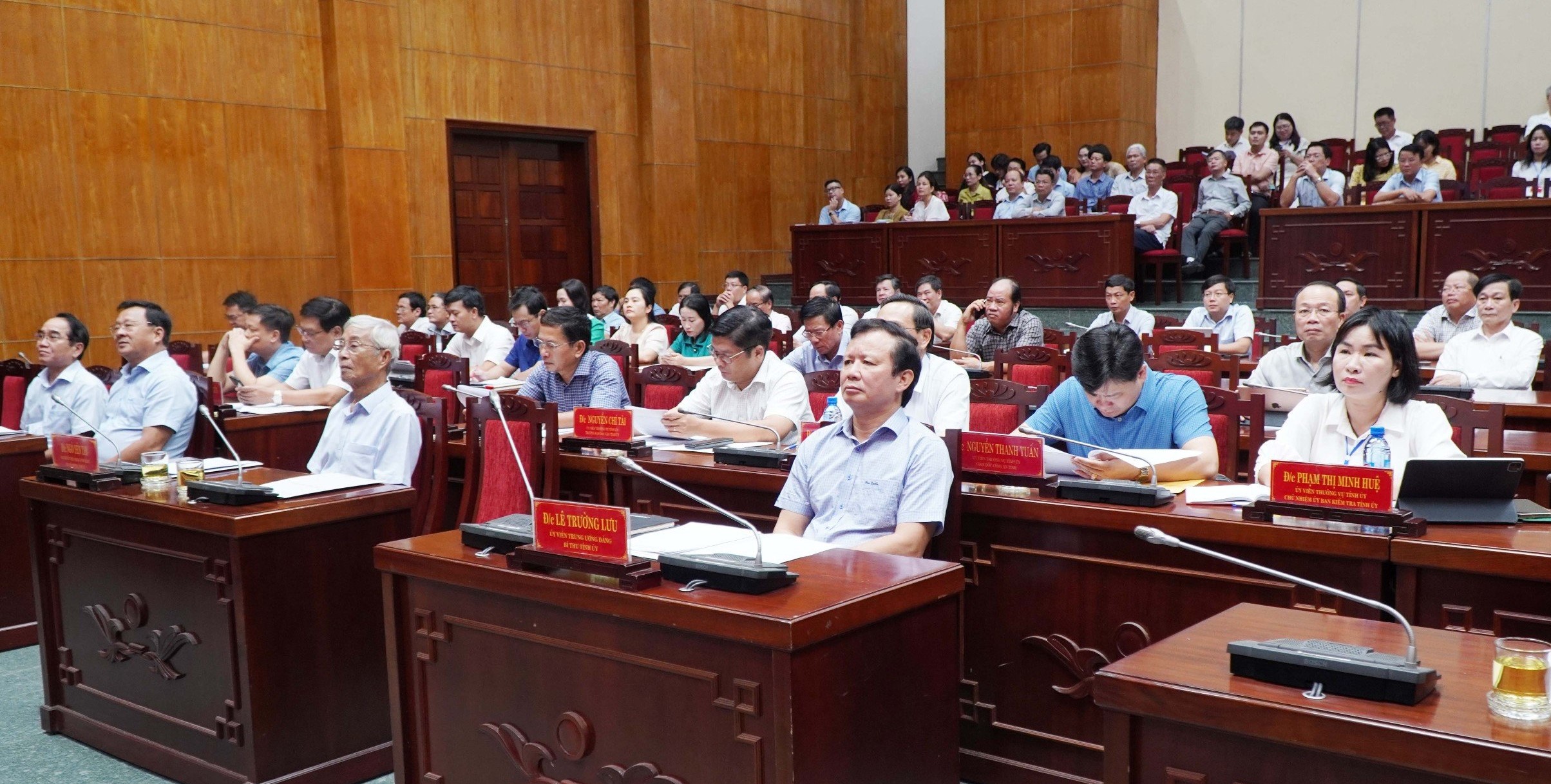 Xây dựng, chỉnh đốn Đảng, hệ thống chính trị thật sự trong sạch, vững mạnh